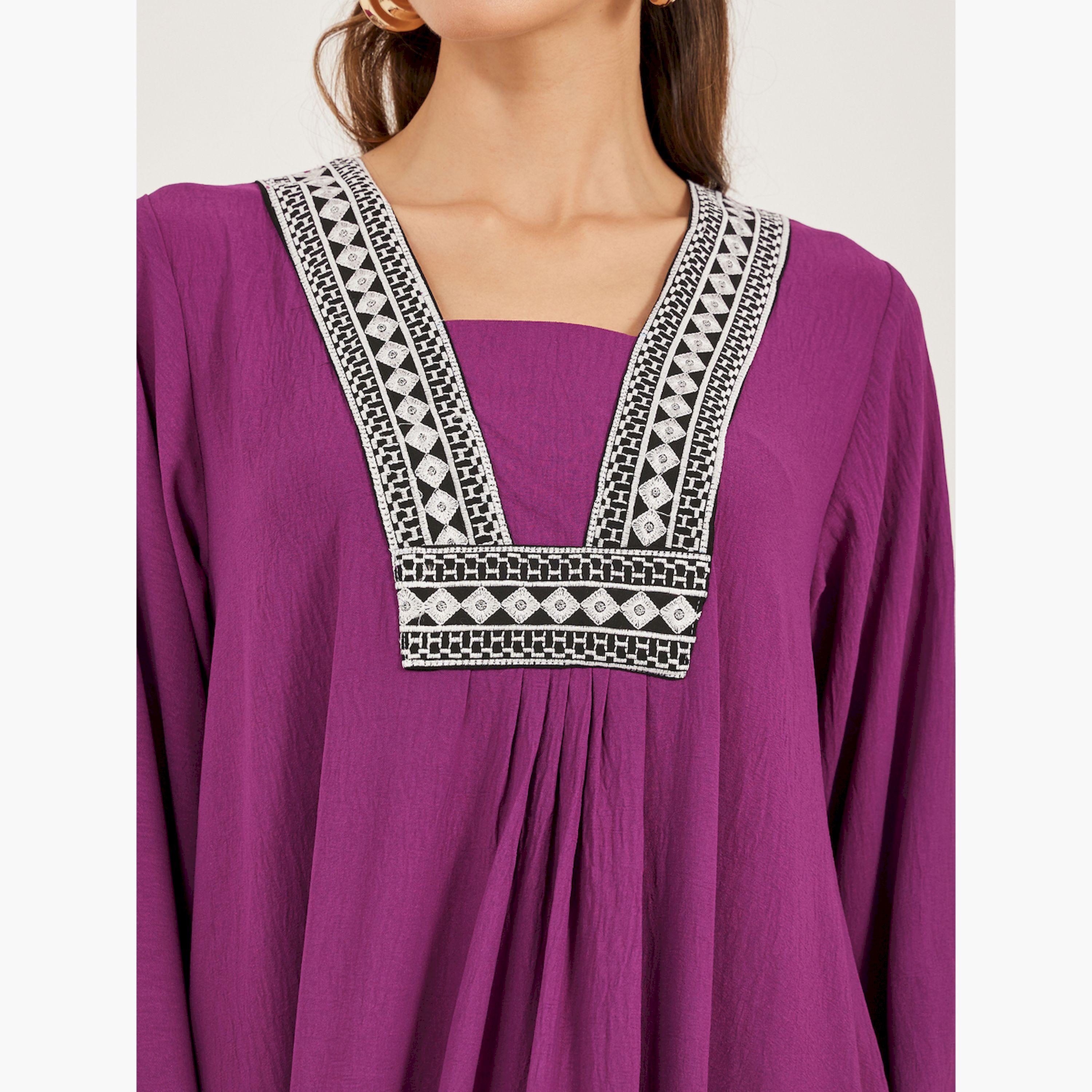 ستايلي - جلابية مطرزة بقصة A-women-arabicclothing-jalabiyas-image-4