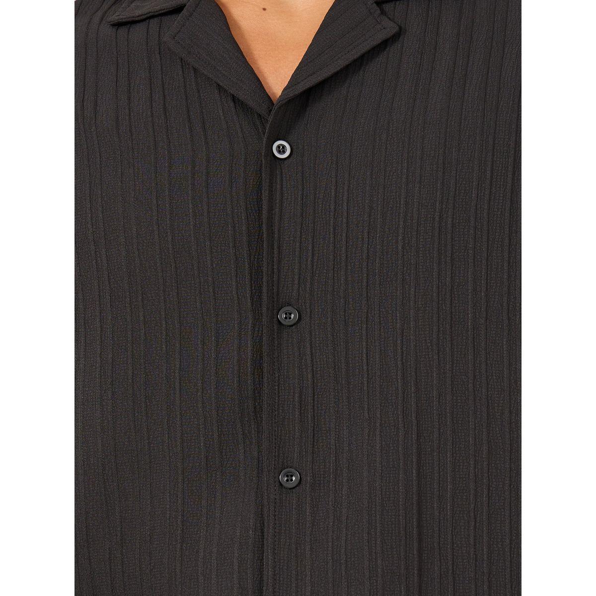 طقم منسق من بنطال وقميص بياقة كامب-men-clothing-coordsets-image-3