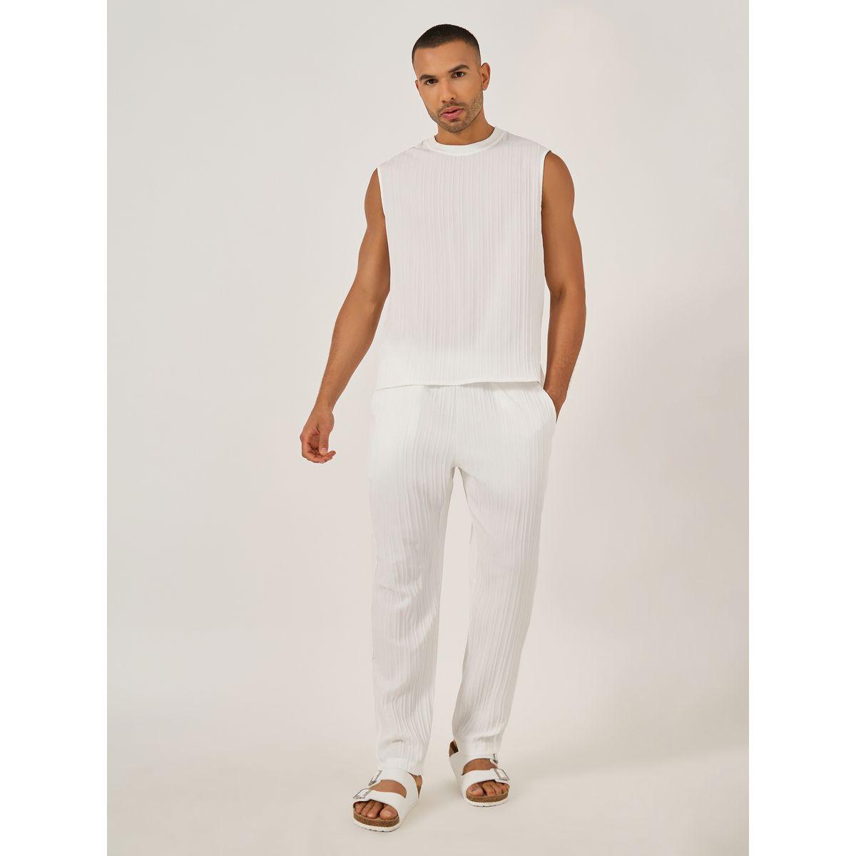 طقم منسق من بنطال وتيشيرت بلا أكمام-men-clothing-coordsets-image-1