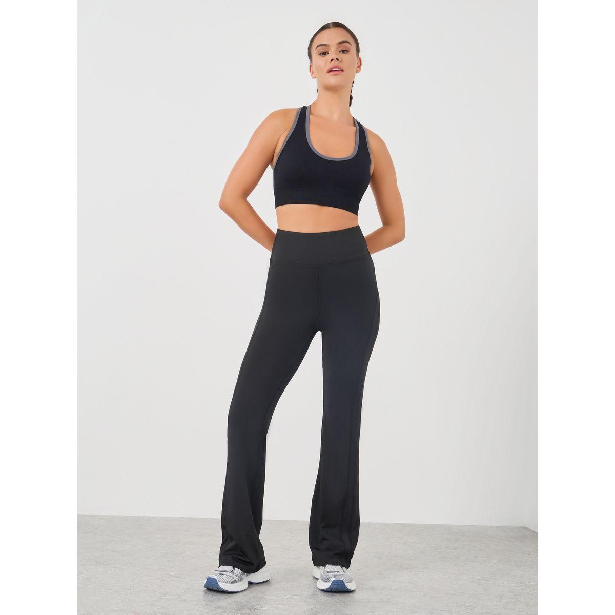 صدرية رياضية بياقة سكوب-men-clothing-sportswearandactivewear-tshirtsandpolos-image-2