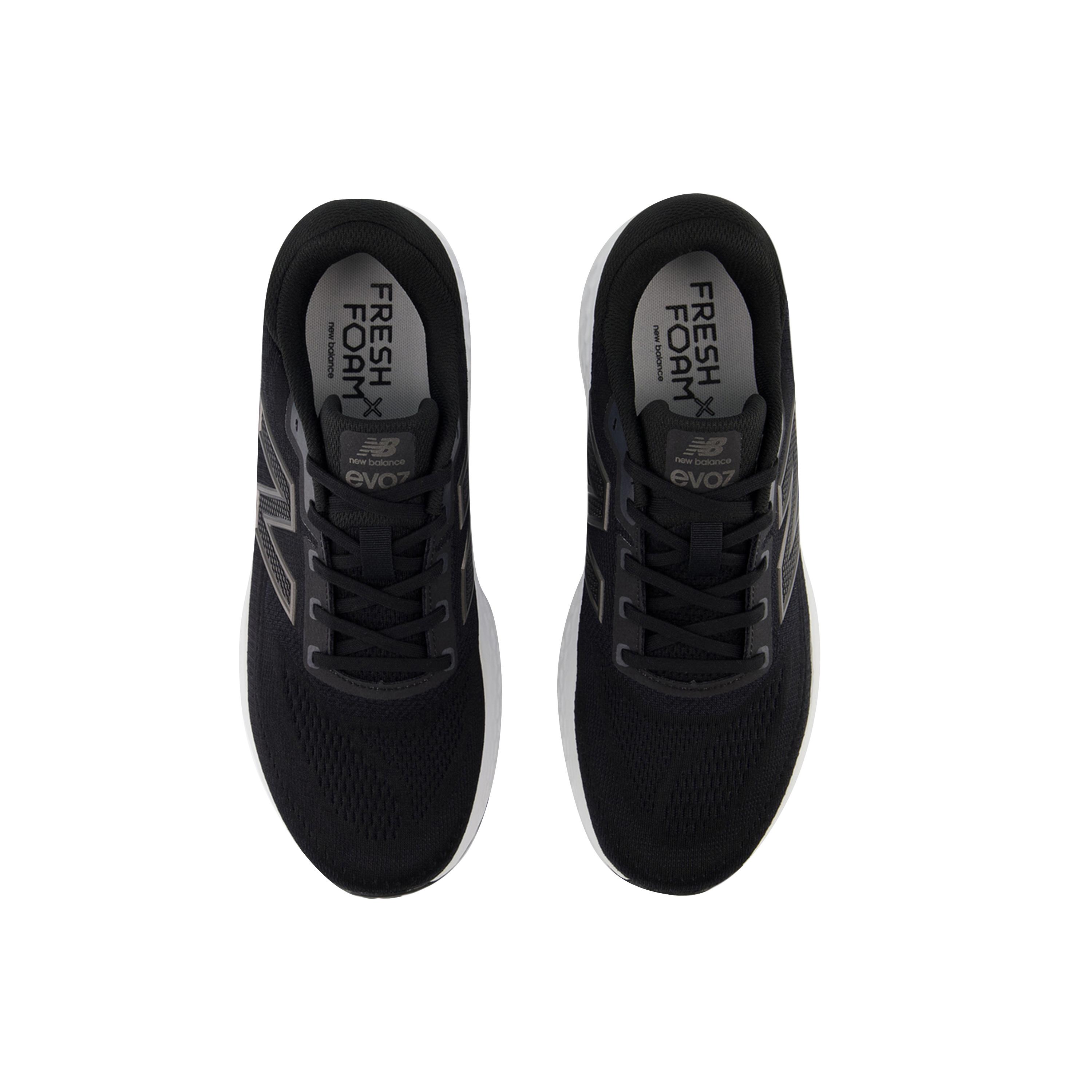 نيو بالانس - حذاء فريش فوم إيفوز V2-men-shoes-sneakers-image-6
