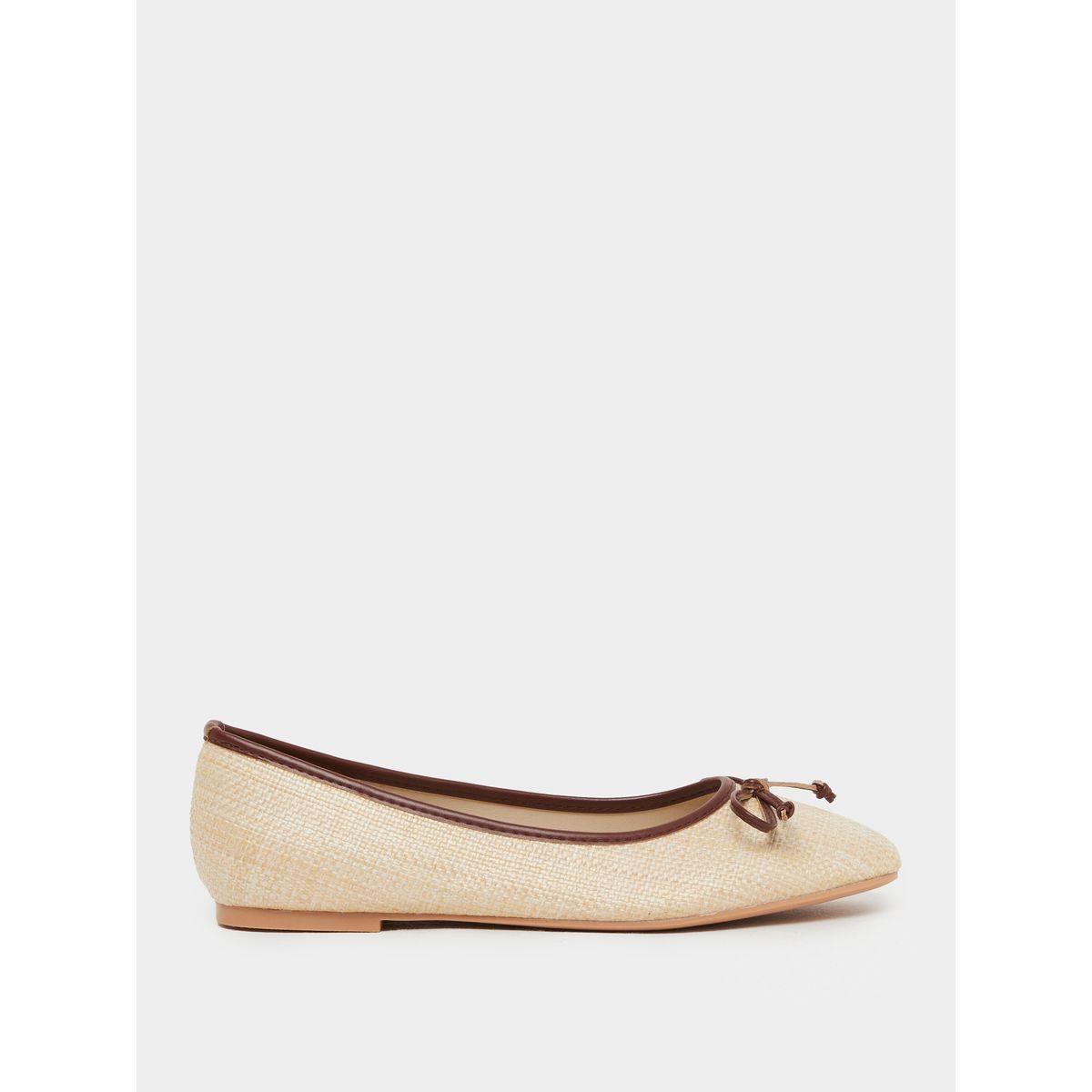 حذاء باليرينا بتفاصيل بارزة الملمس-women-shoes-ballerinas-image-2