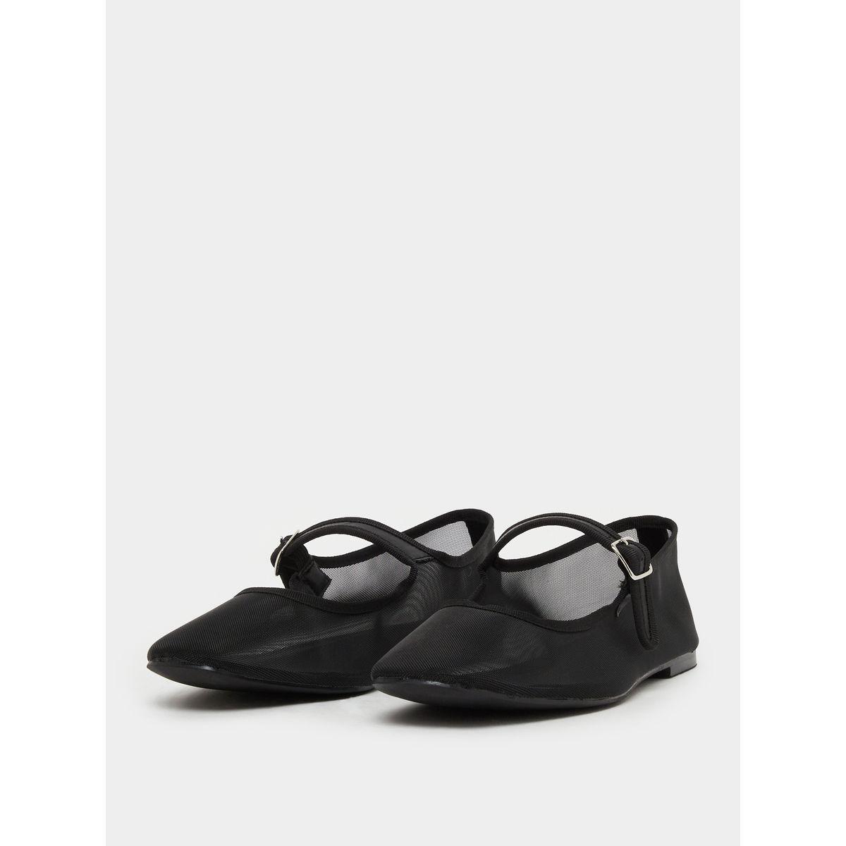 Styli Plain Pointed Toe Buckle Strap Ballerina Shoes-women-shoes-ballerinas-image-2