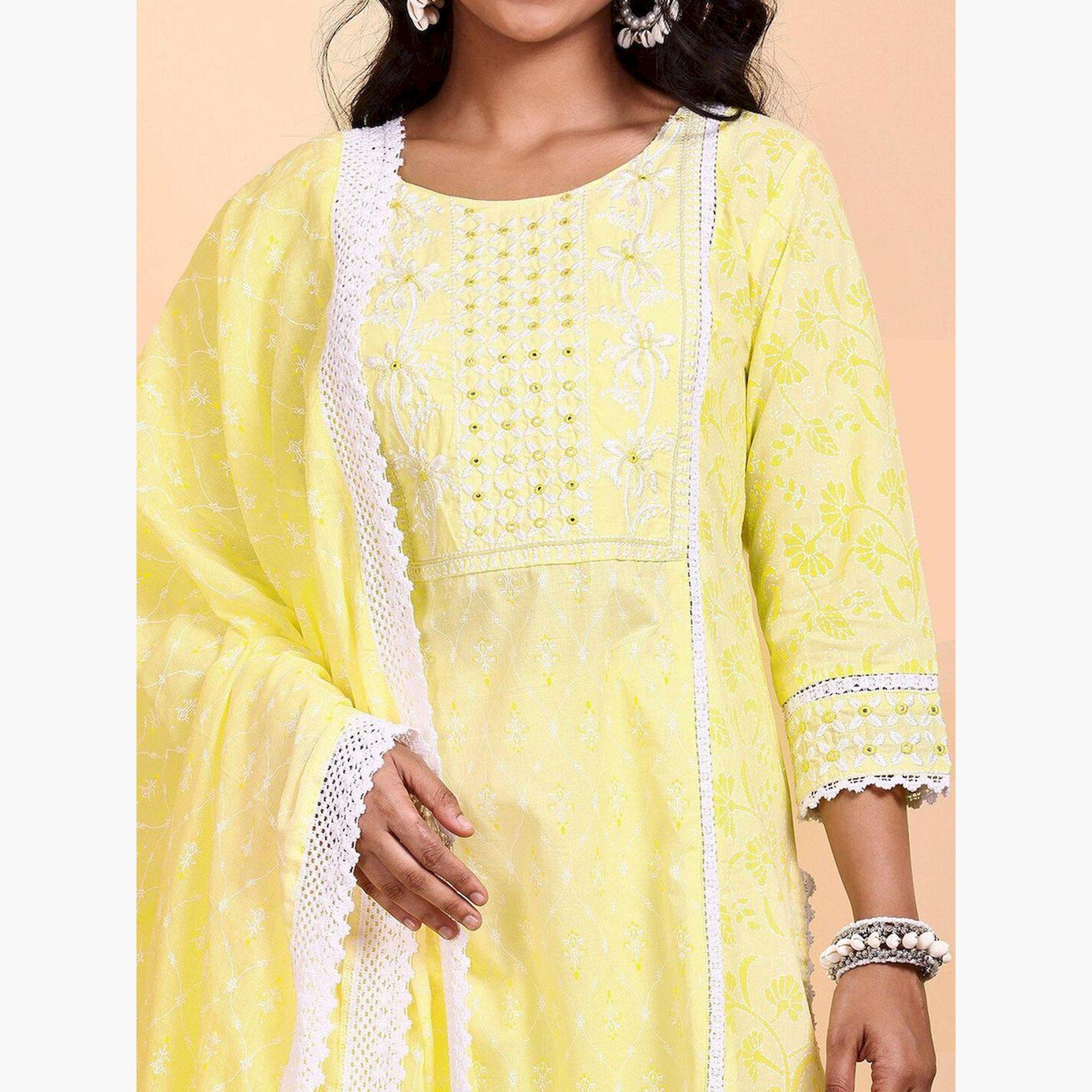 Ishin X Styli Embroidered Cotton A-Line Kurta and Pants with Dupatta Set-women-clothing-ethnicwear-kurtasets-image-2