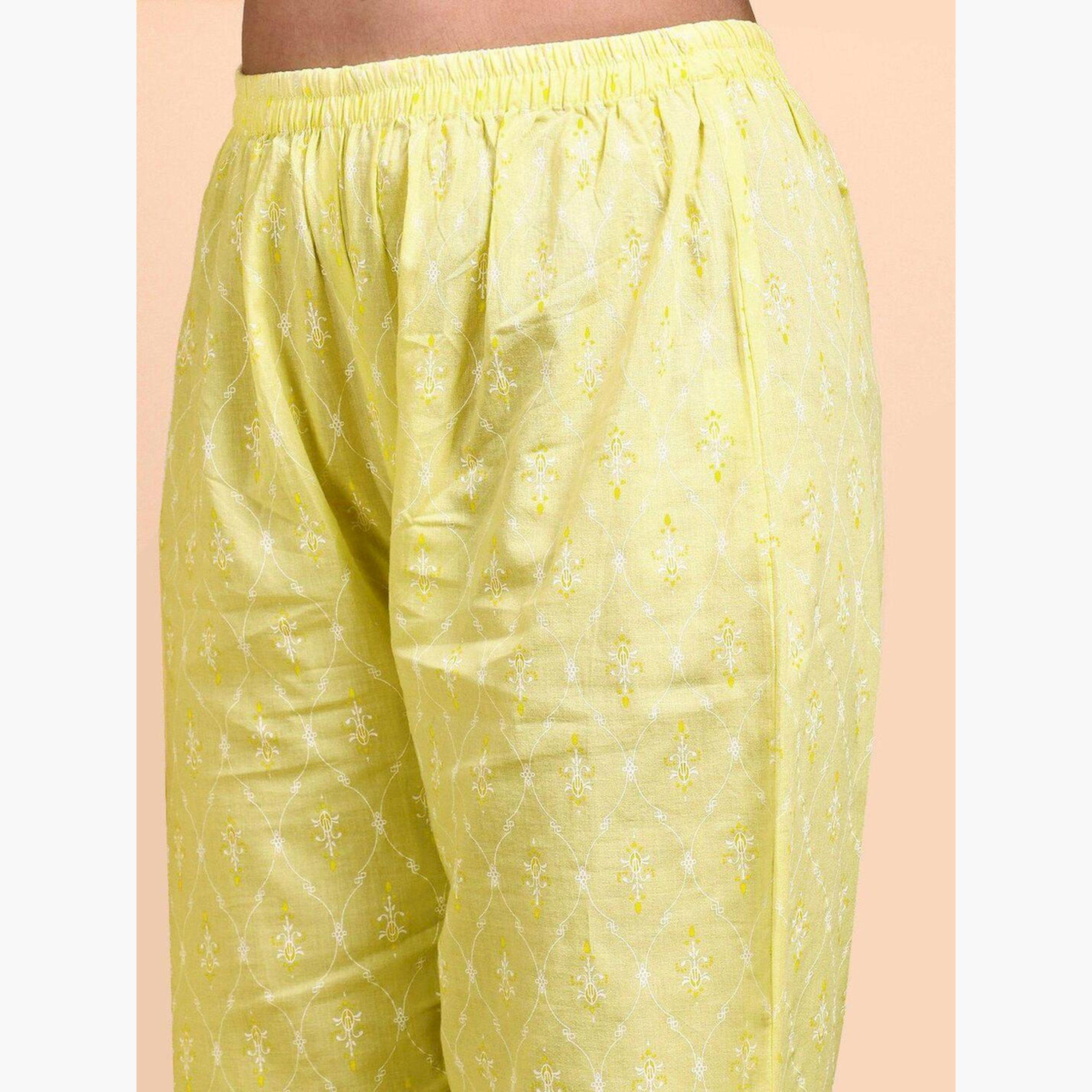 Ishin X Styli Embroidered Cotton A-Line Kurta and Pants with Dupatta Set-women-clothing-ethnicwear-kurtasets-image-3
