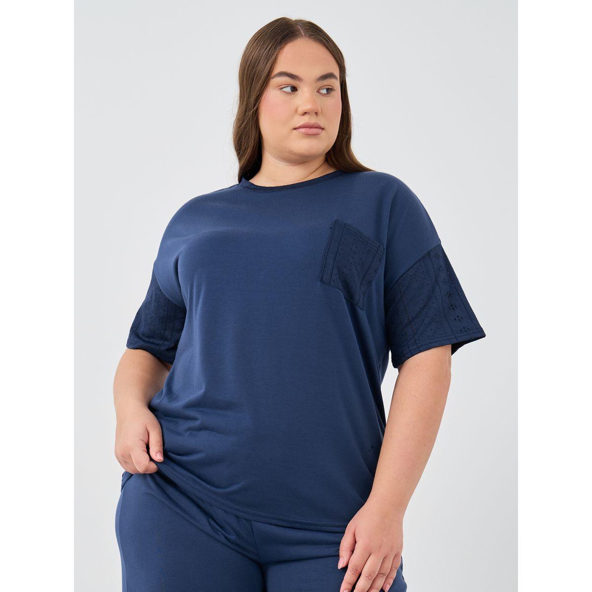 طقم بيجاما بمقاس كبير من بنطال وتيشيرت-women-clothing-nightwear-pyjamas-shortsets-image-2