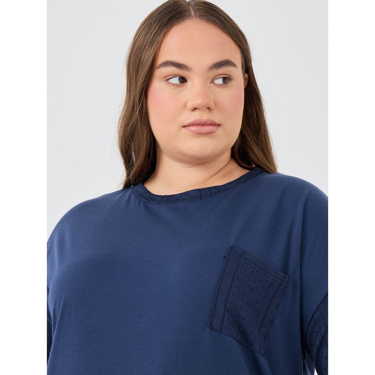 Styli Plus Size Schiffli Short Sleeve T-Shirt and Pyjama Set-women-clothing-nightwear-pyjamas-shortsets-image-3