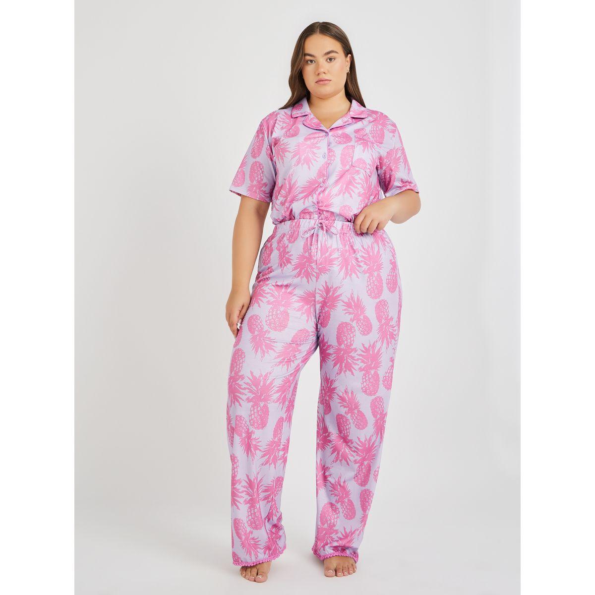 طقم بيجاما بمقاس كبير من بنطال وبلوزة مطبعة بالكامل-women-clothing-nightwear-pyjamas-longsets-image-2