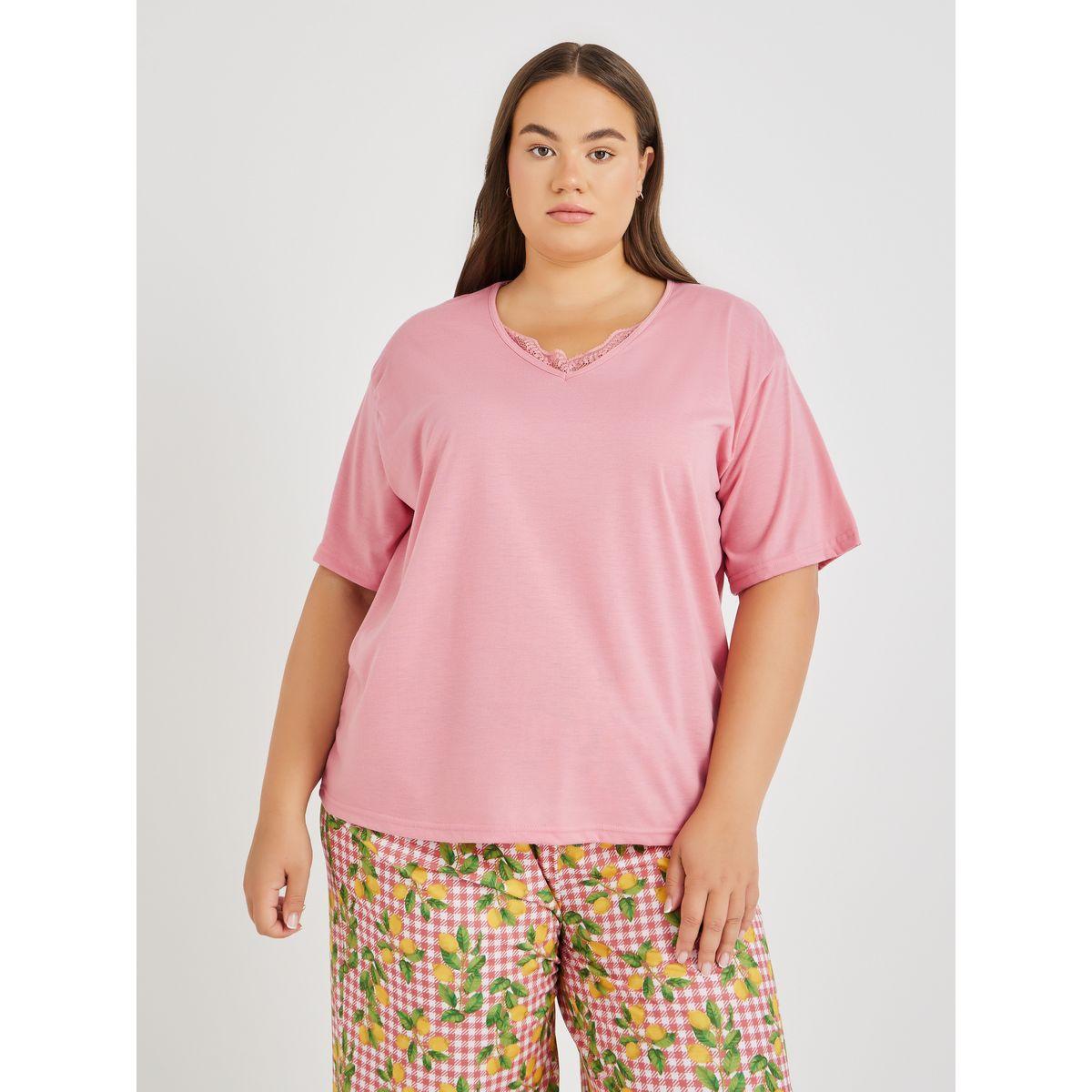 Styli Plus Size Lace Insert V Neck T-Shirt and Lemon Print Pyjama Set-women-clothing-nightwear-pyjamas-longsets-image-3