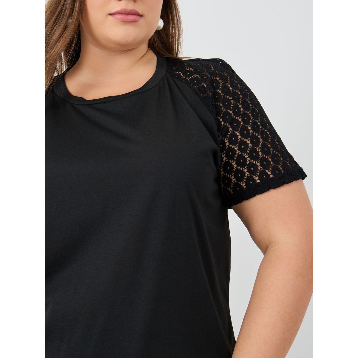 Styli Plus Size Solid Lace Short Sleeve Longline T-Shirt-women-clothing-tshirts-image-4