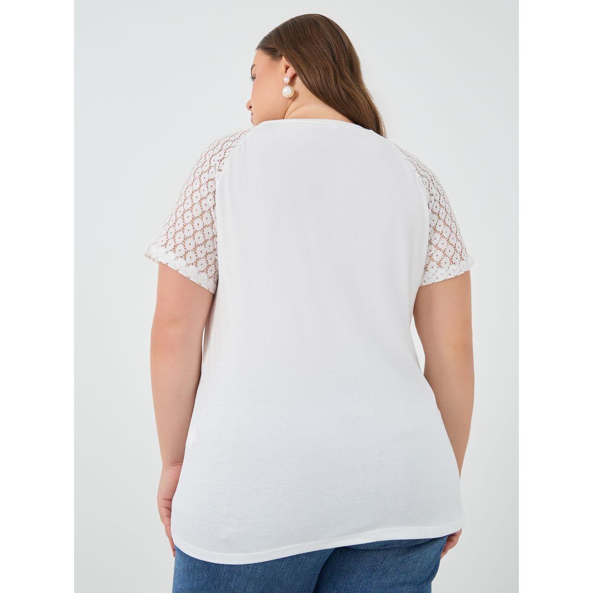 Styli Plus Size Solid Lace Short Sleeve Longline T-Shirt-women-clothing-tshirts-image-4