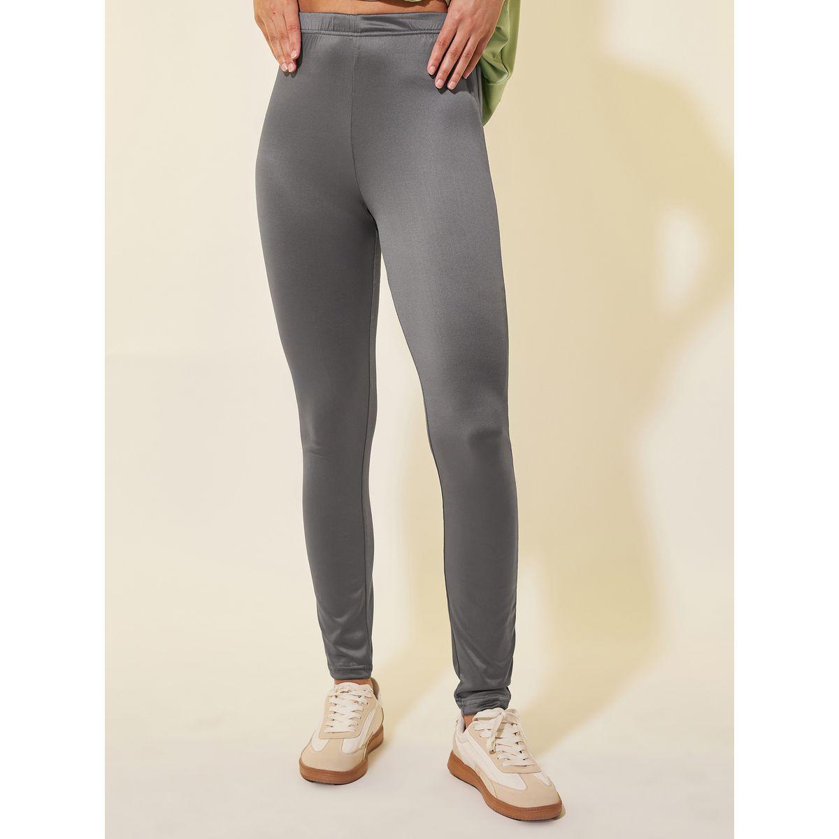 Styli Twist Knot Short Sleeve T-Shirt and Leggings Co-Ords-women-clothing-coordsets-image-5