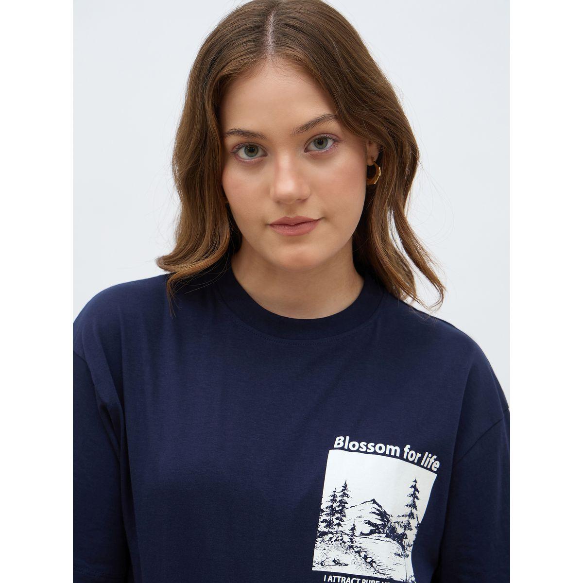 تيشيرت فضفاض مطبع بطبعة جرافيك-women-clothing-tshirts-image-4