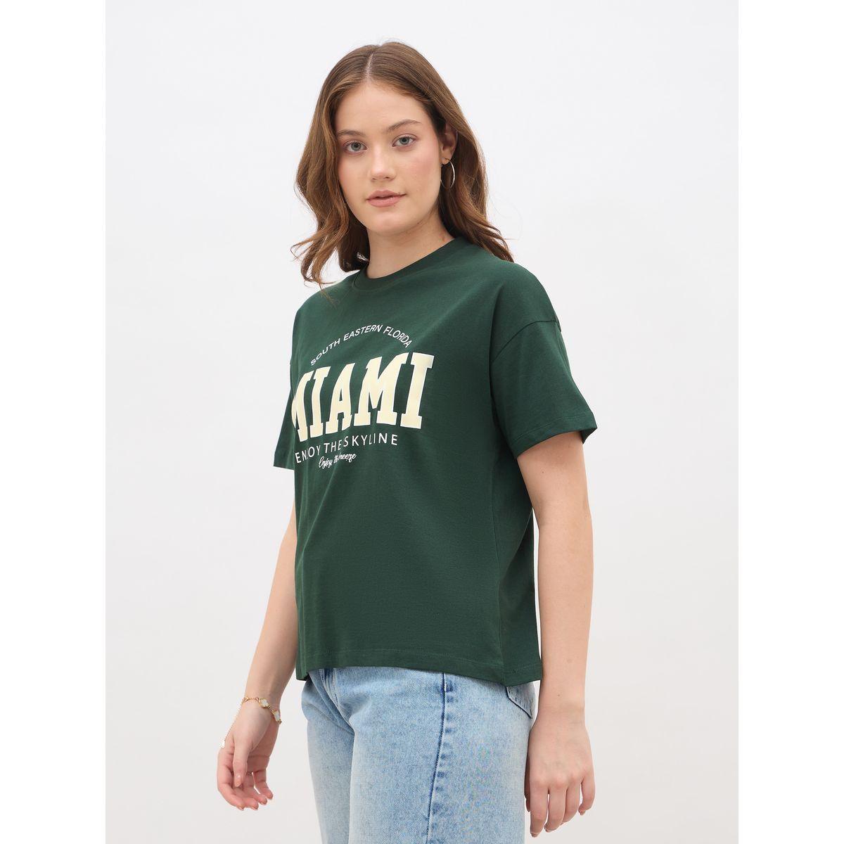 تيشيرت بقصة بوكسي وطبعة كتابة-women-clothing-tshirts-image-3