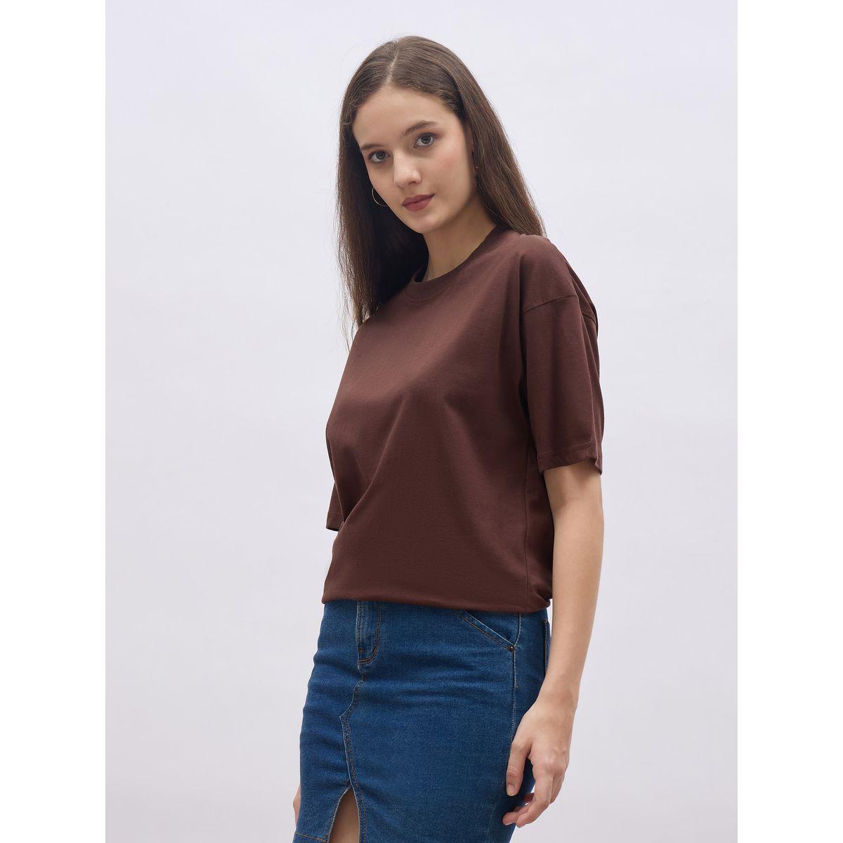 تيشيرت بقصة عادية وياقة دائرية-women-clothing-tshirts-image-3