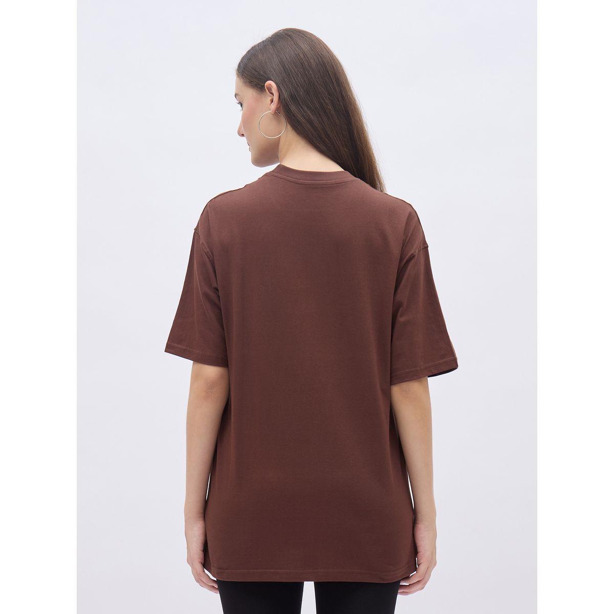 تيشيرت فضفاض بتفاصيل كتابة مُطرزة-women-clothing-tshirts-image-2