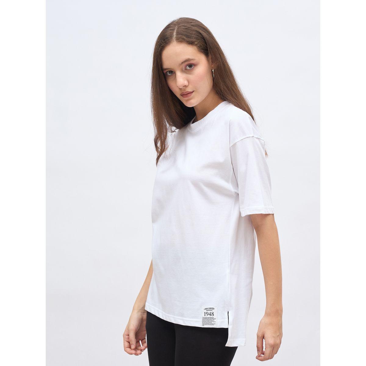 Styli High-Low Hem Oversized T-Shirt with Patch Detail-women-clothing-tshirts-image-3