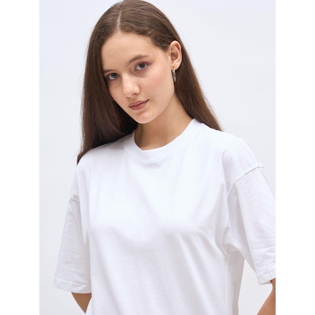 Styli High-Low Hem Oversized T-Shirt with Patch Detail-women-clothing-tshirts-image-4