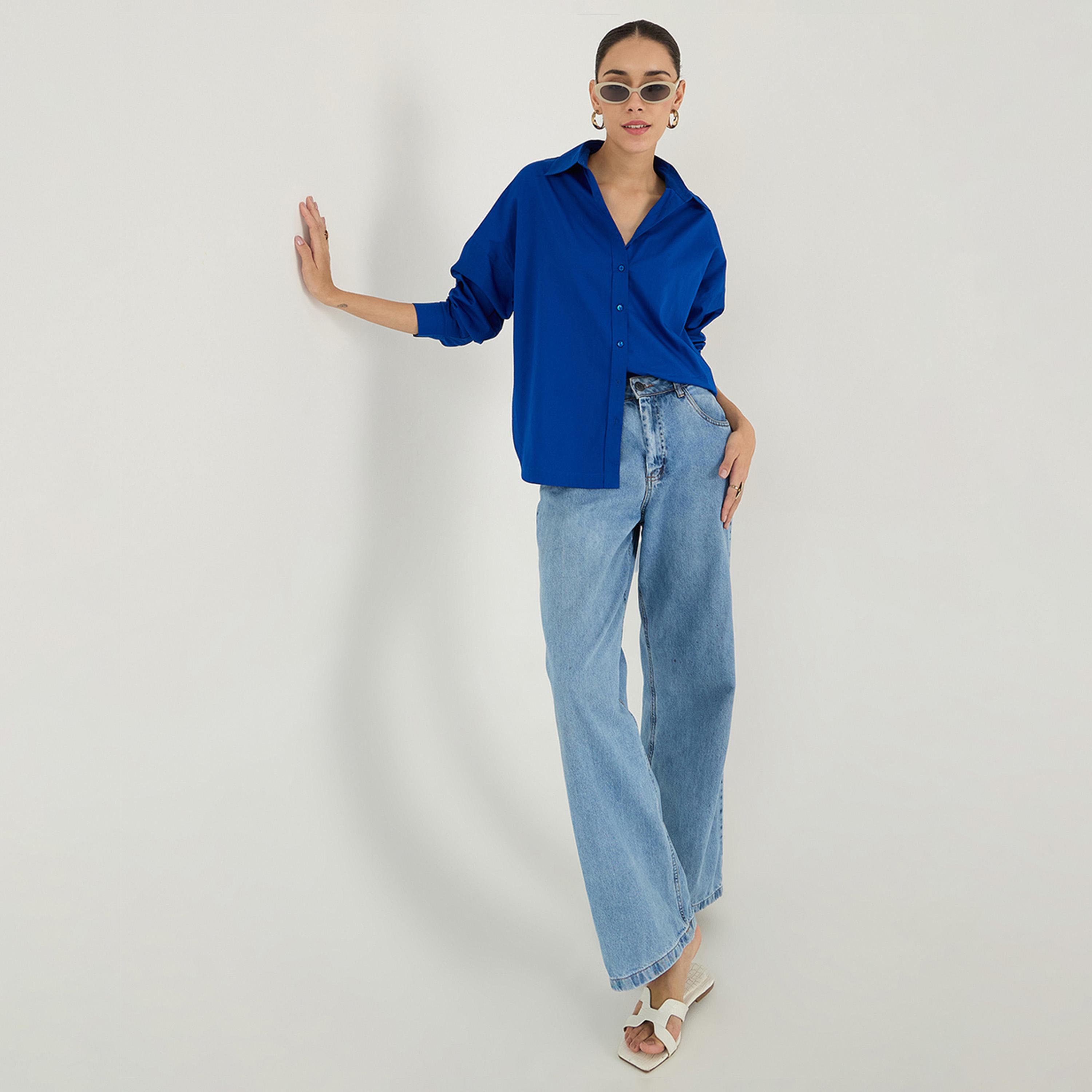 فيميلا × ستايلي - قميص بوبلين باللون الأزرق الملكي مع تفاصيل طيات خلفية-women-clothing-shirtsandblouses-shirts-image-2