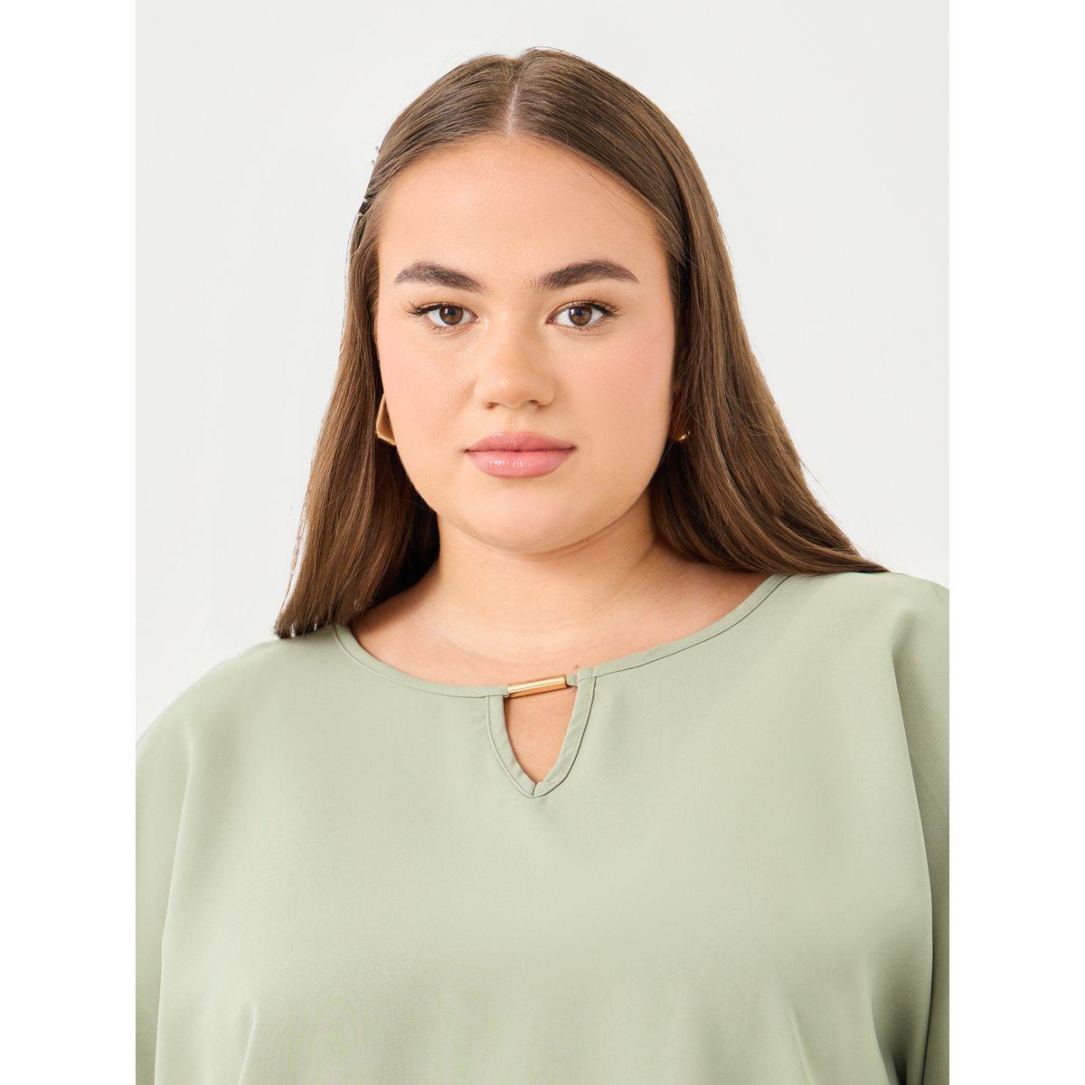 بلوزة بمقاس كبير مع ياقة بشق-women-clothing-shirtsandblouses-blouses-image-3