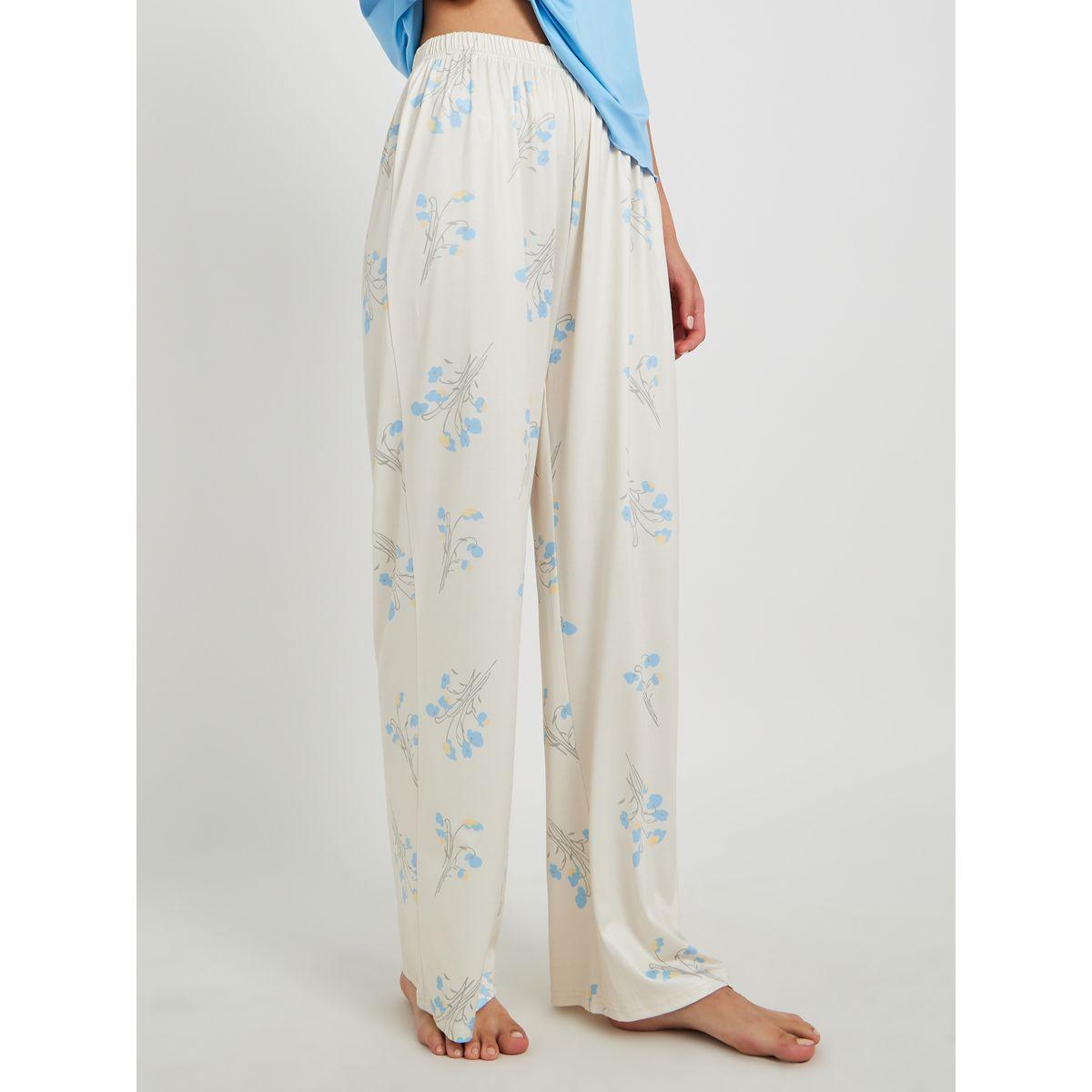 طقم بيجاما من بنطال وتيشيرت سادة بحافة خس-women-clothing-nightwear-pyjamas-longsets-image-5