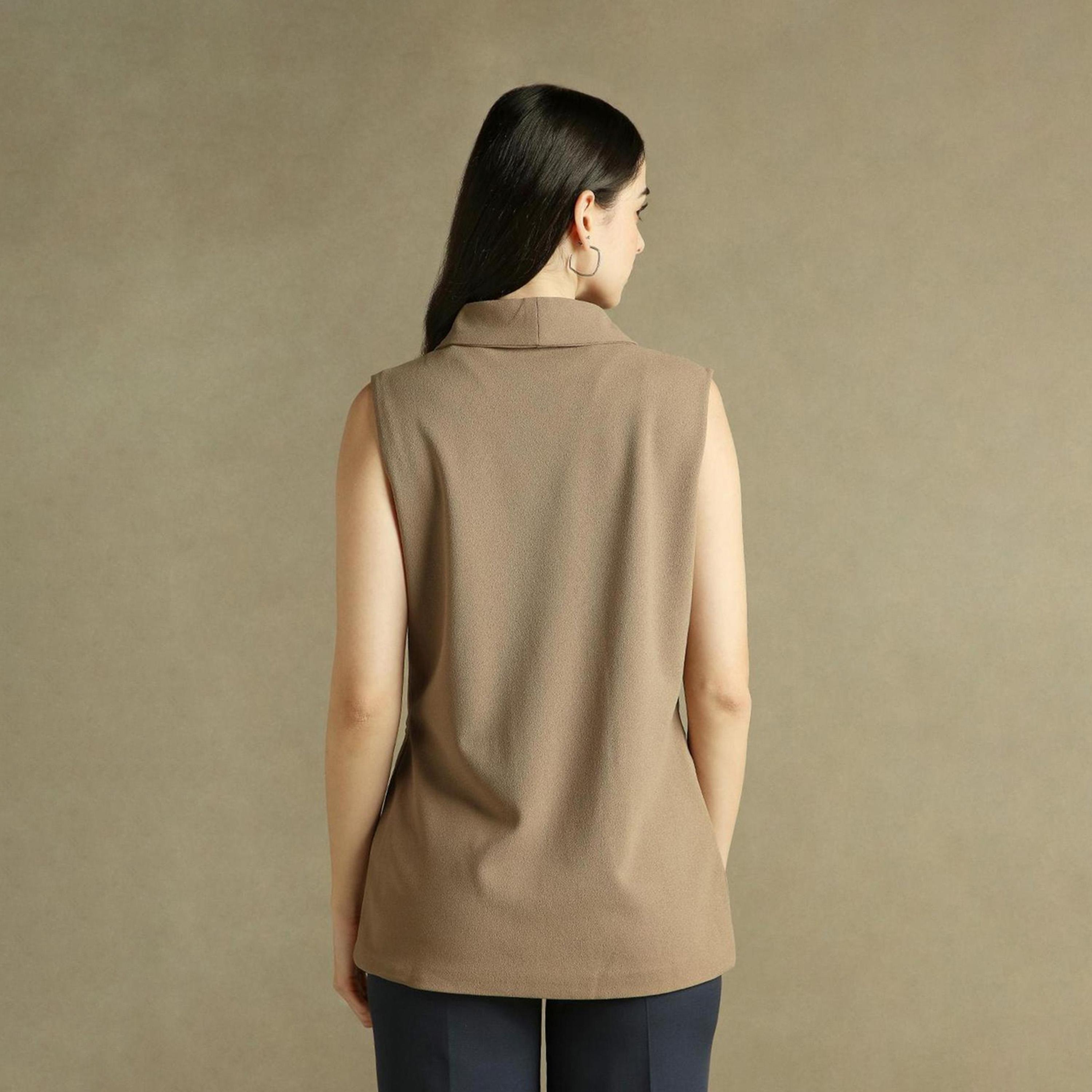 Dennis Lingo X Styli DL Woman Peaked Lapel Sleeveless Double-Breasted Blazer-women-clothing-coatsandjackets-blazers-image-3