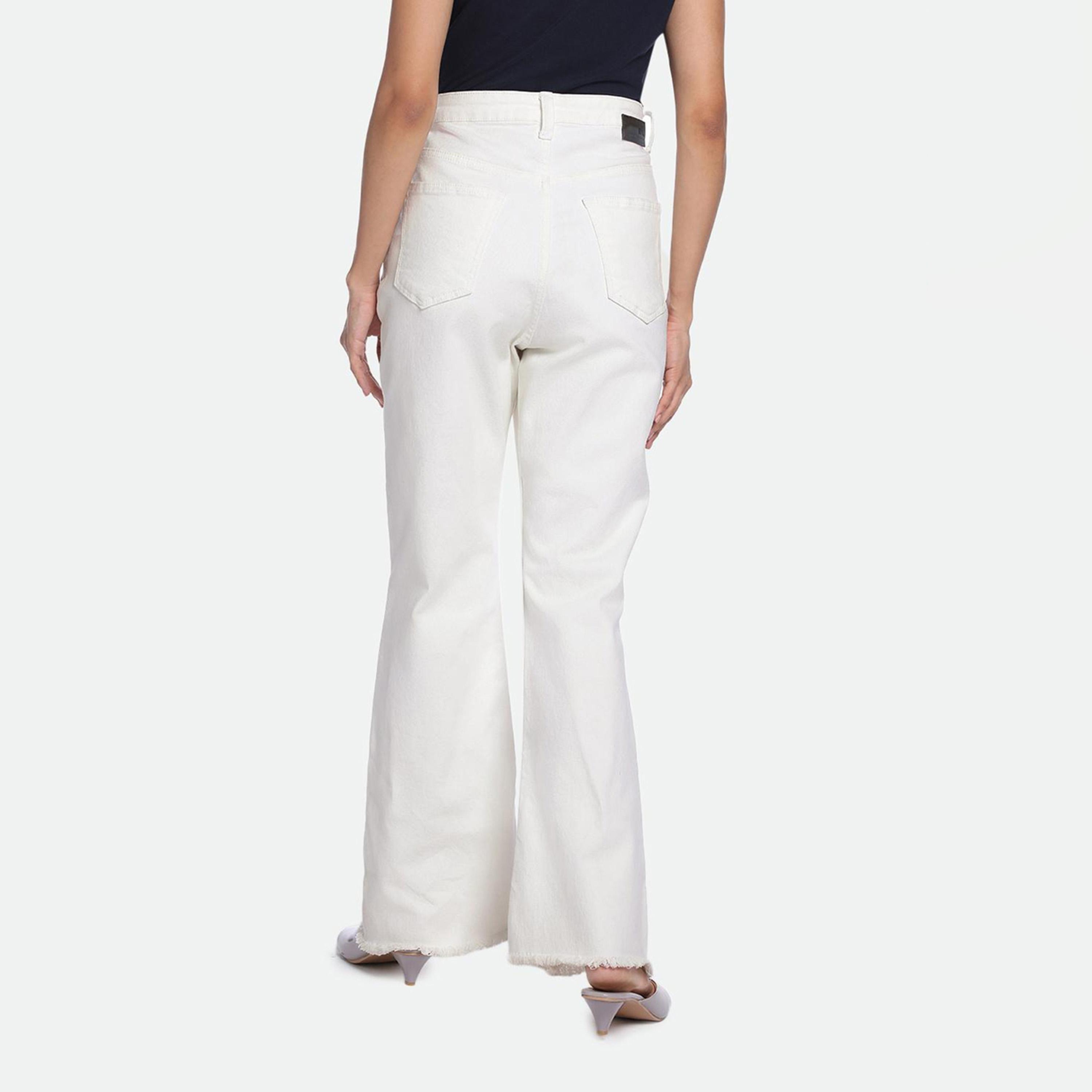Dennis Lingo X Styli DL Woman Bootcut High-Rise Clean Look Stretchable Jeans-women-clothing-bottoms-jeans-image-4