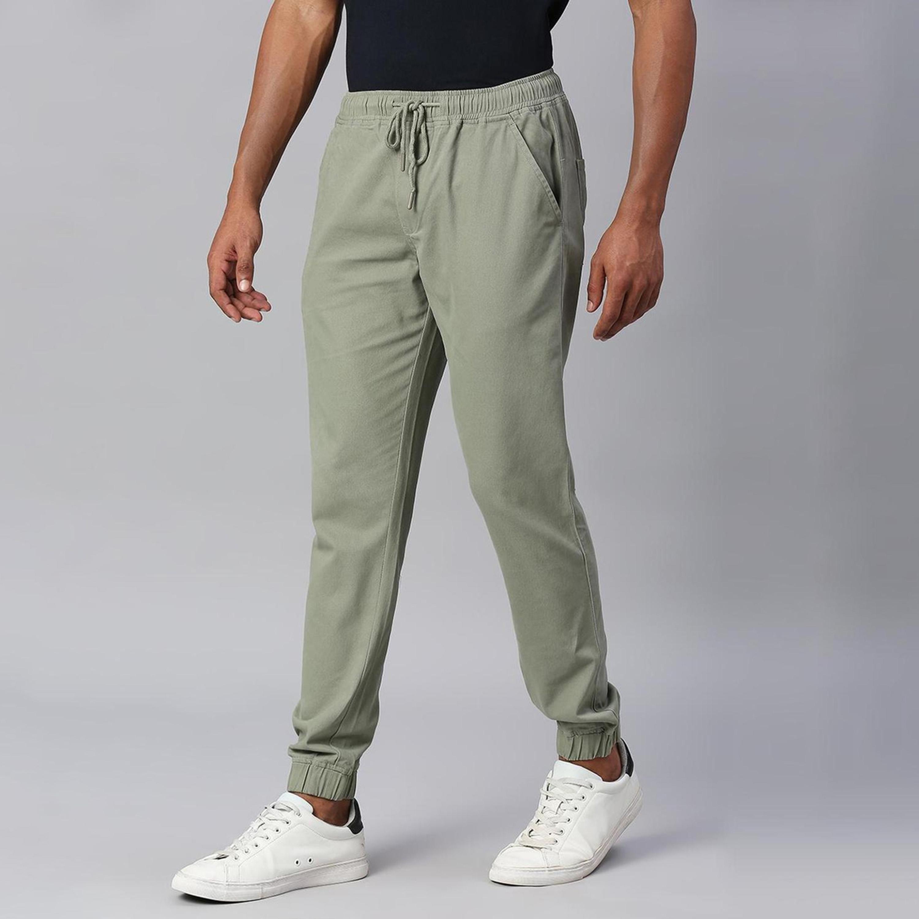 دينيس لينغو× ستايلي-  بنطال رياضي قطن بقصّة مدببة-men-clothing-bottoms-joggers-image-3