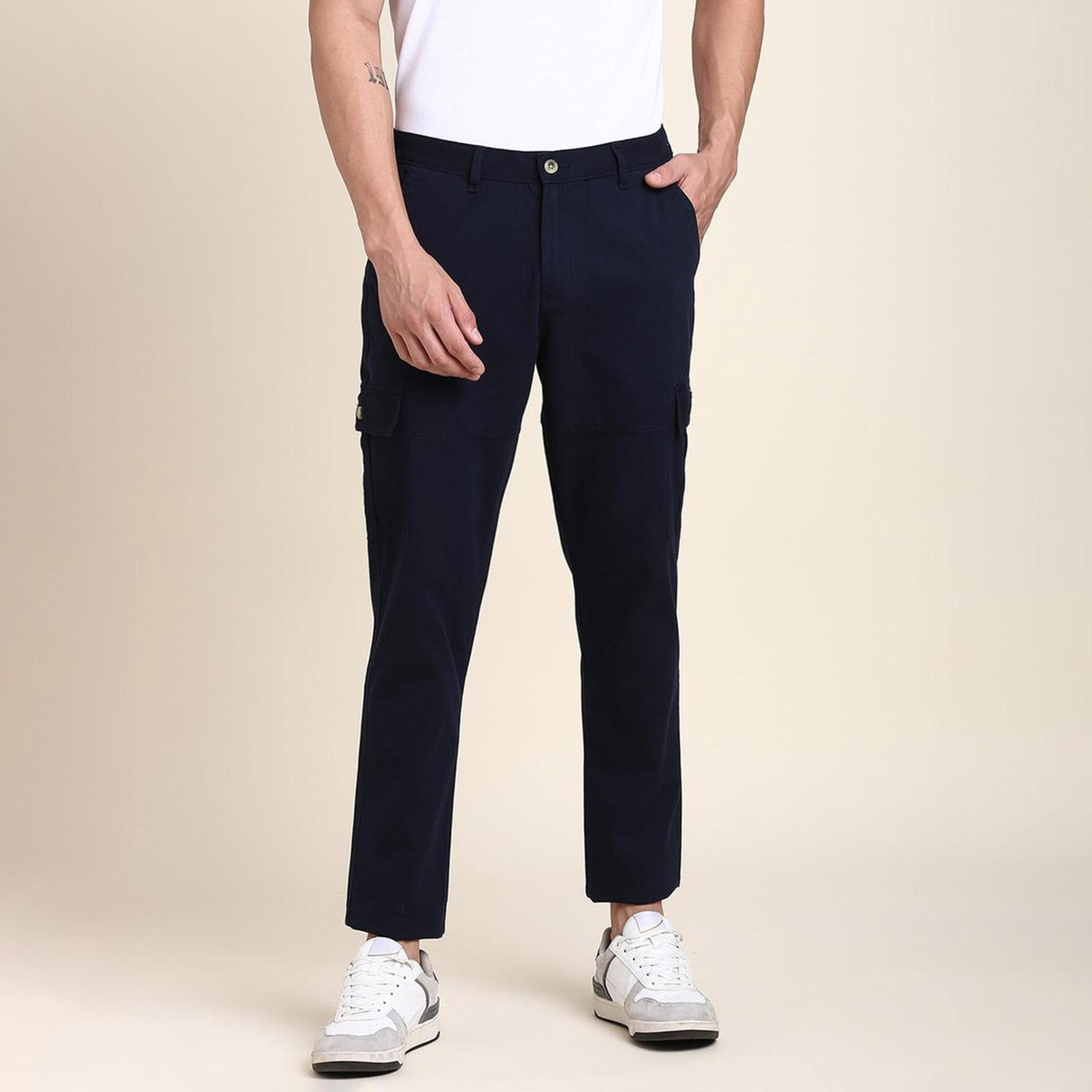 دينيس لينغو× ستايلي-  بنطال كارغو مريح بمقدمة مسطحة وقصة ضيقة-men-clothing-bottoms-trousersandchinos-trousers-image-10