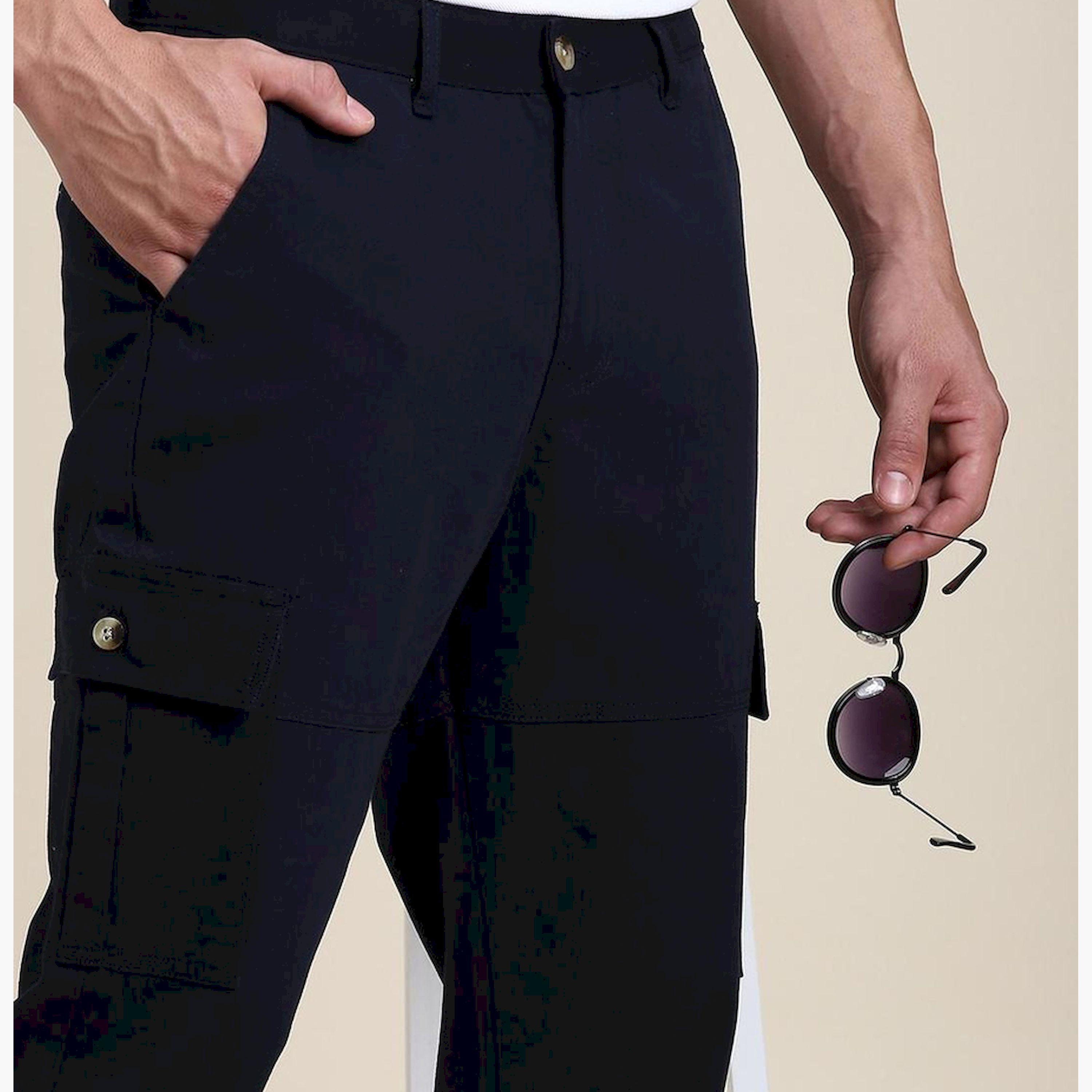 دينيس لينغو× ستايلي-  بنطال كارغو مريح بمقدمة مسطحة وقصة ضيقة-men-clothing-bottoms-trousersandchinos-trousers-image-9