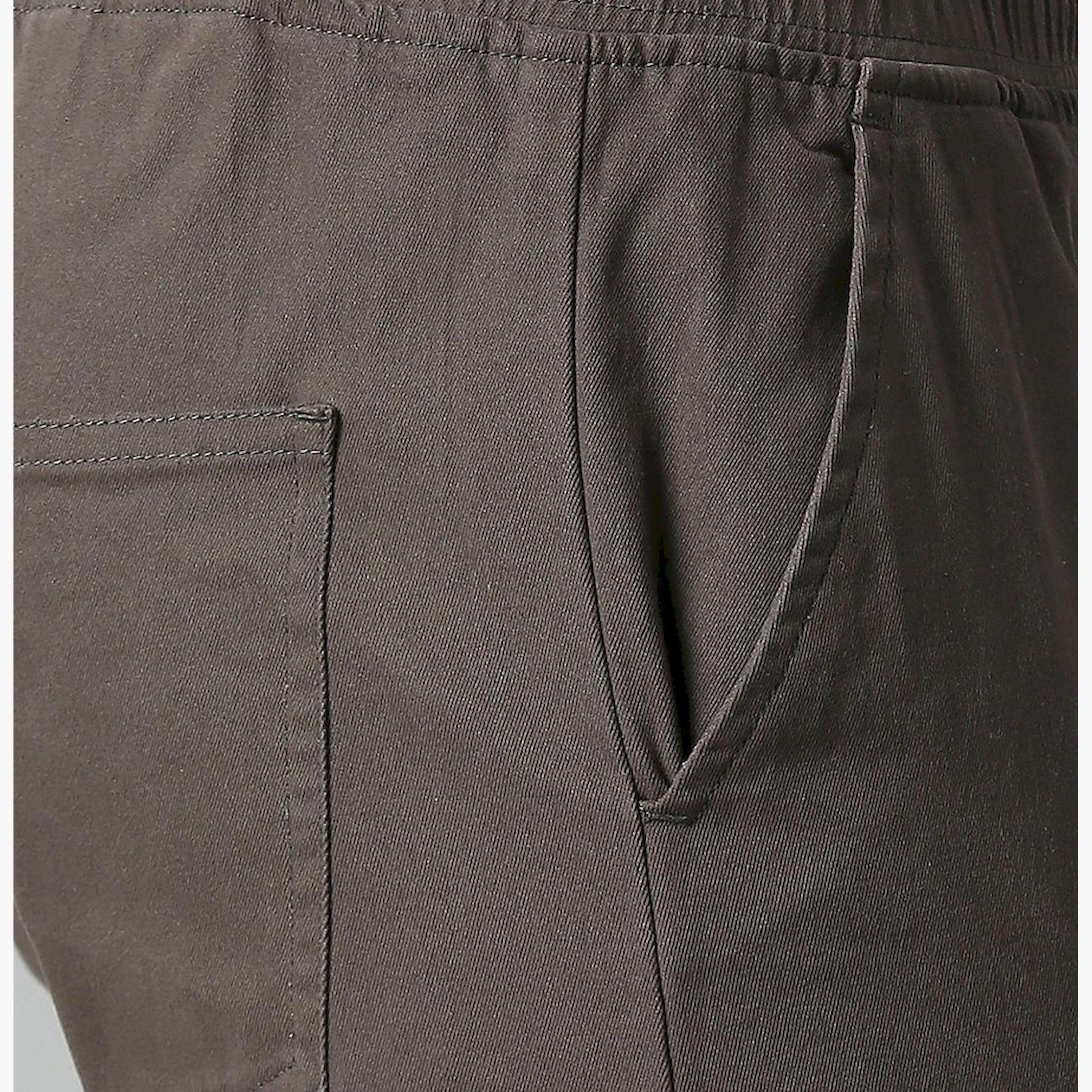 Dennis Lingo X Styli Tapered Fit Cotton Cargo Joggers-men-clothing-bottoms-joggers-image-6