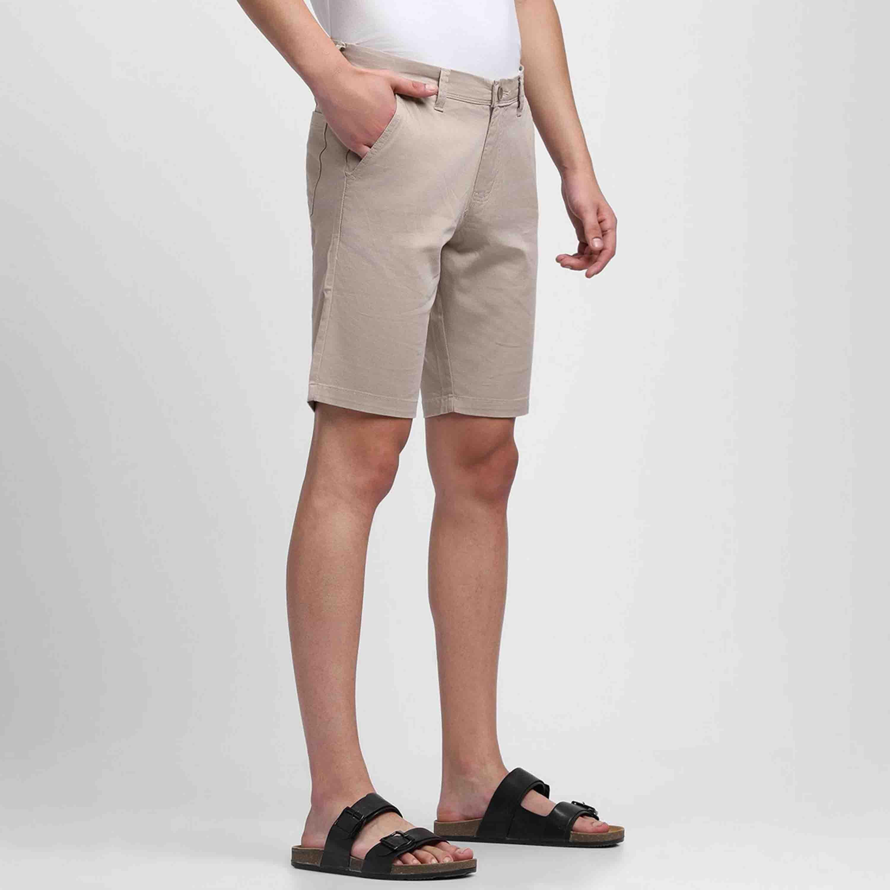 دينيس لينغو× ستايلي-  شورت تشينو بقصة ضيقة-men-clothing-bottoms-shorts-image-3