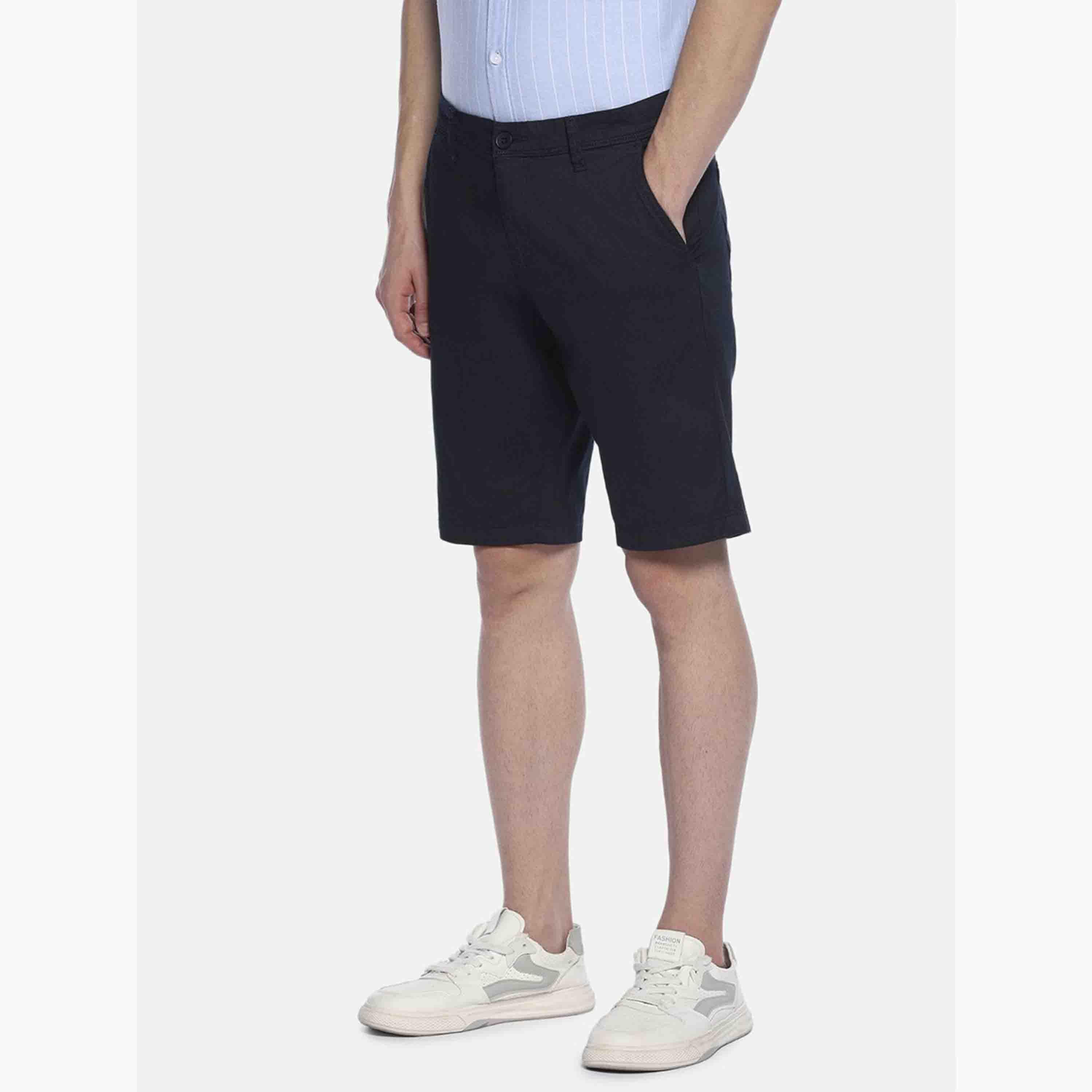 دينيس لينغو× ستايلي-  شورت تشينو متوسط ​​الارتفاع-men-clothing-bottoms-shorts-image-3