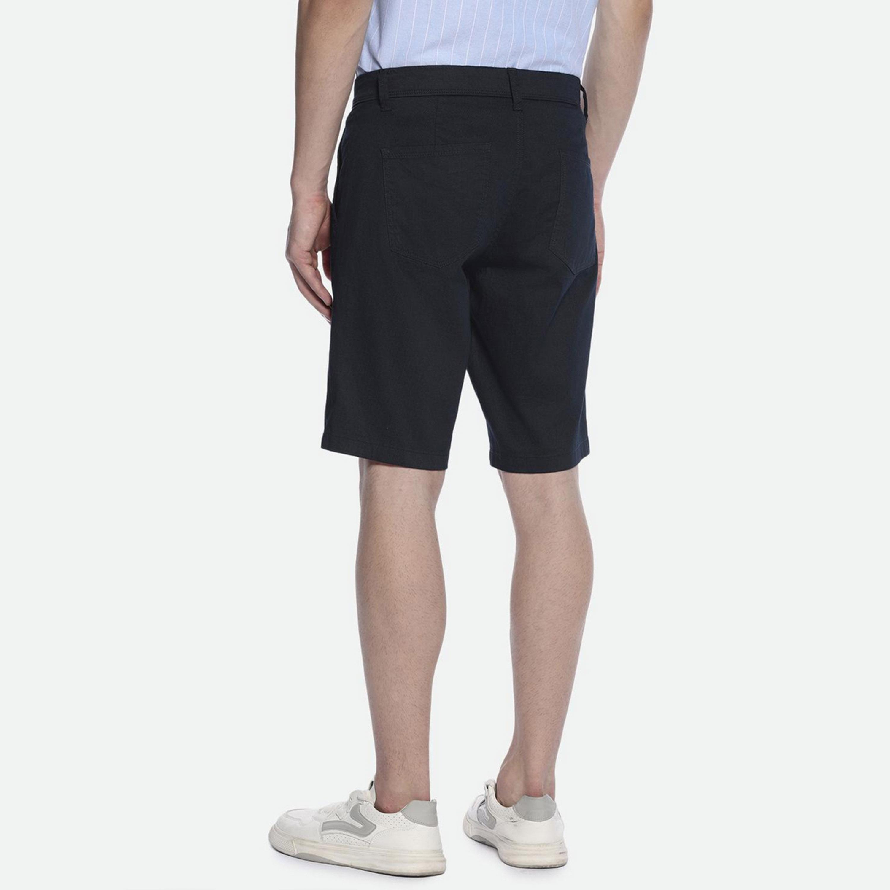دينيس لينغو× ستايلي-  شورت تشينو متوسط ​​الارتفاع-men-clothing-bottoms-shorts-image-4