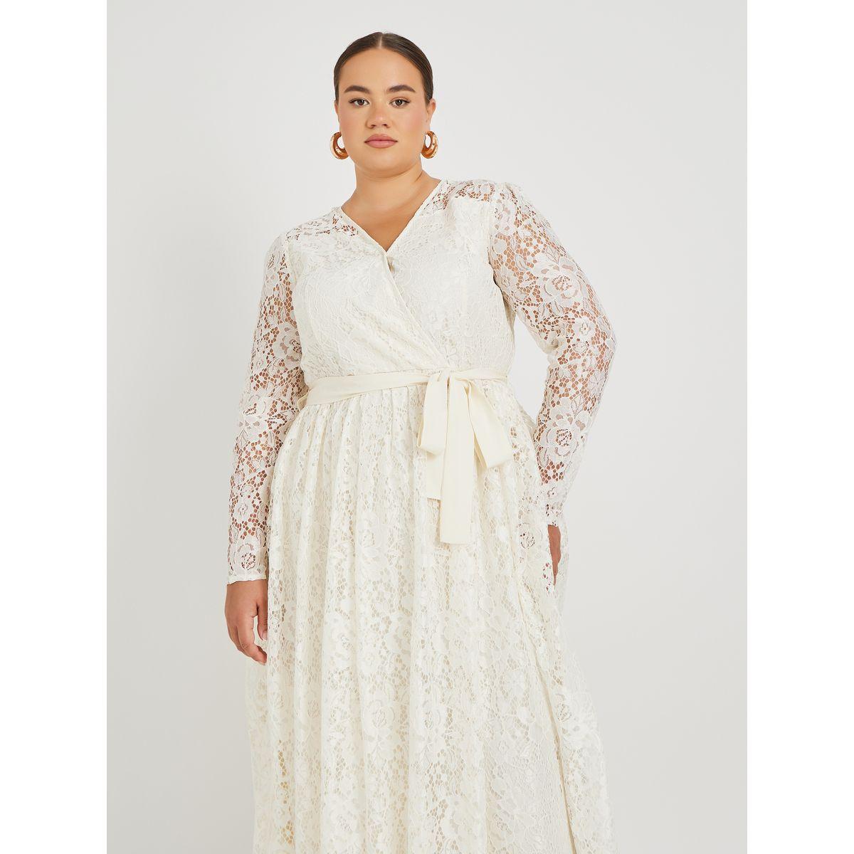 Styli Plus Size Lace Long Sleeves A-Line Maxi Dress-women-clothing-dresses-image-3