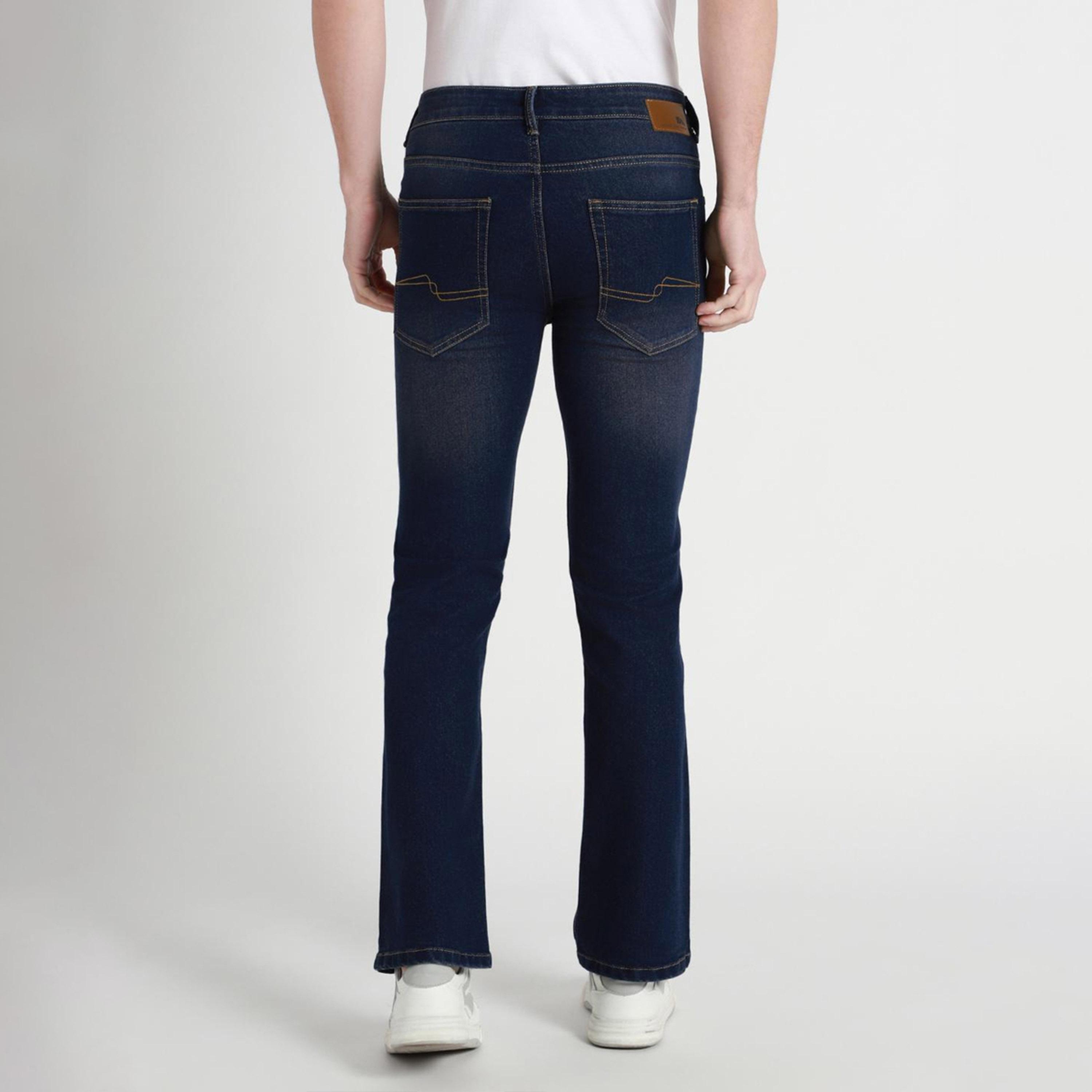 دينيس لينغو× ستايلي-  بنطال جينز مطاطي متوسط ​​الارتفاع بلون داكن ومظهر نظيف-men-clothing-bottoms-jeans-image-2