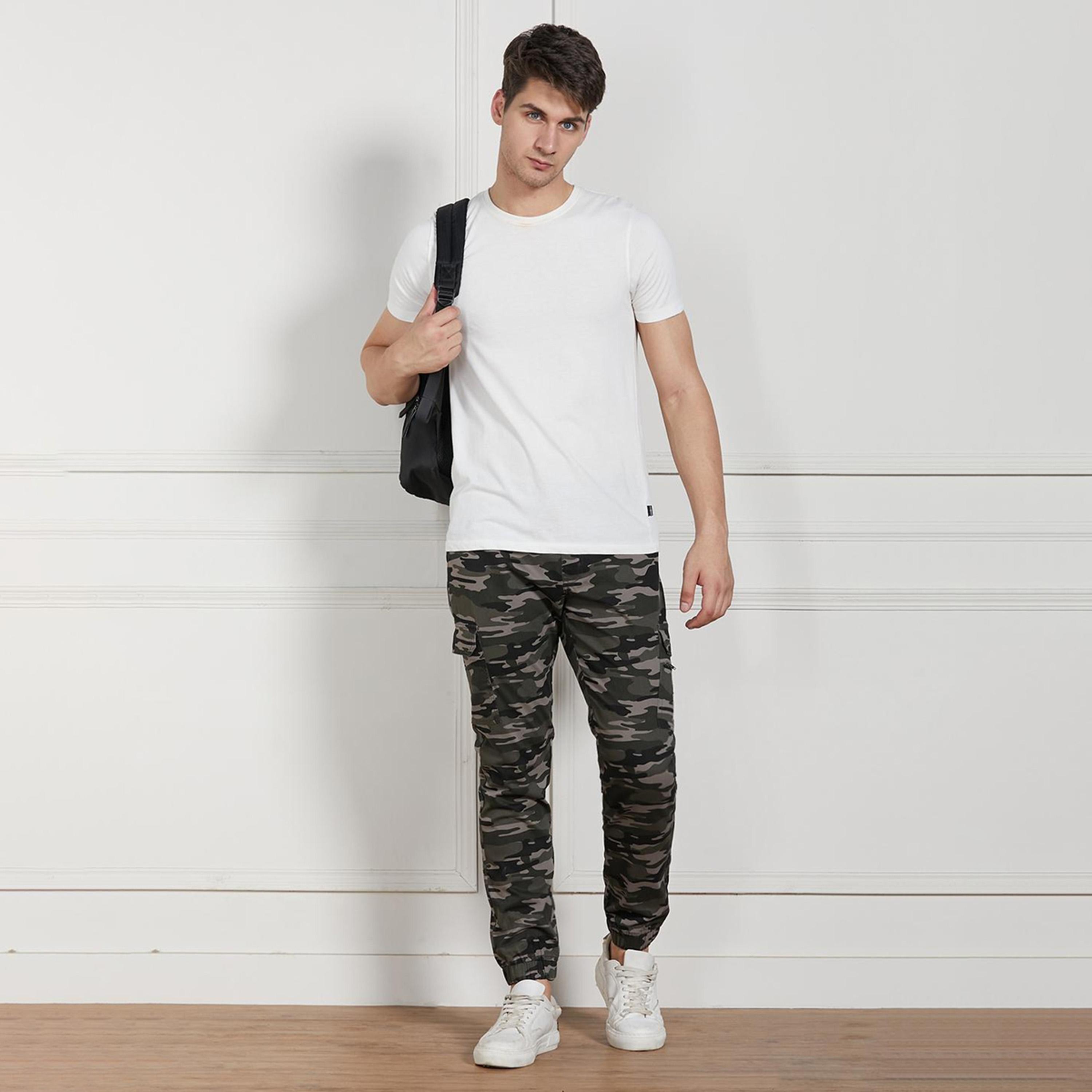 Dennis Lingo X Styli Camouflage Printed Regular Fit Cargo Joggers-men-clothing-bottoms-joggers-image-5