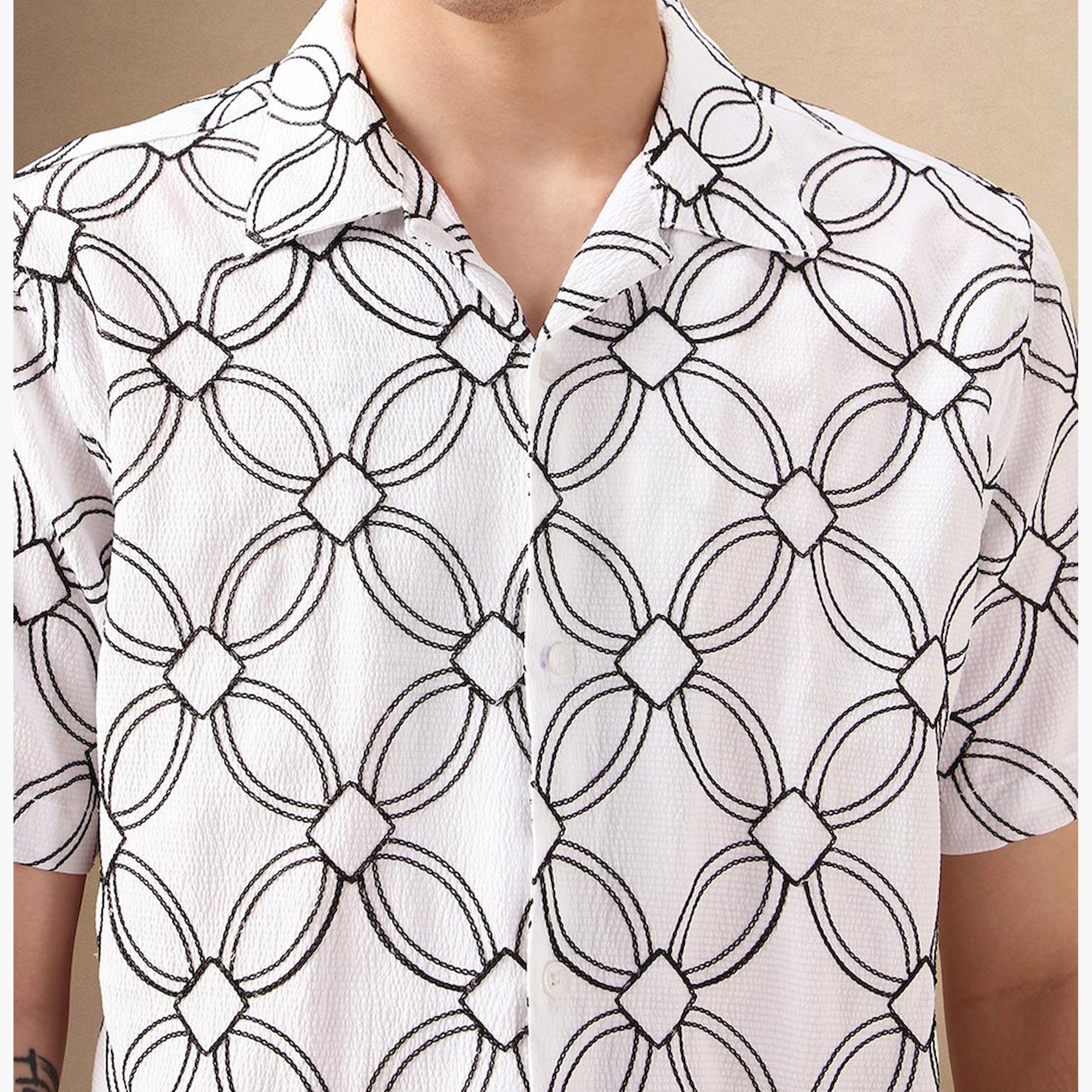 دينيس لينغو× ستايلي-  قميص كاجوال ياقة كوبية مطرزة بالأزهار الذكية-men-clothing-shirts-image-4