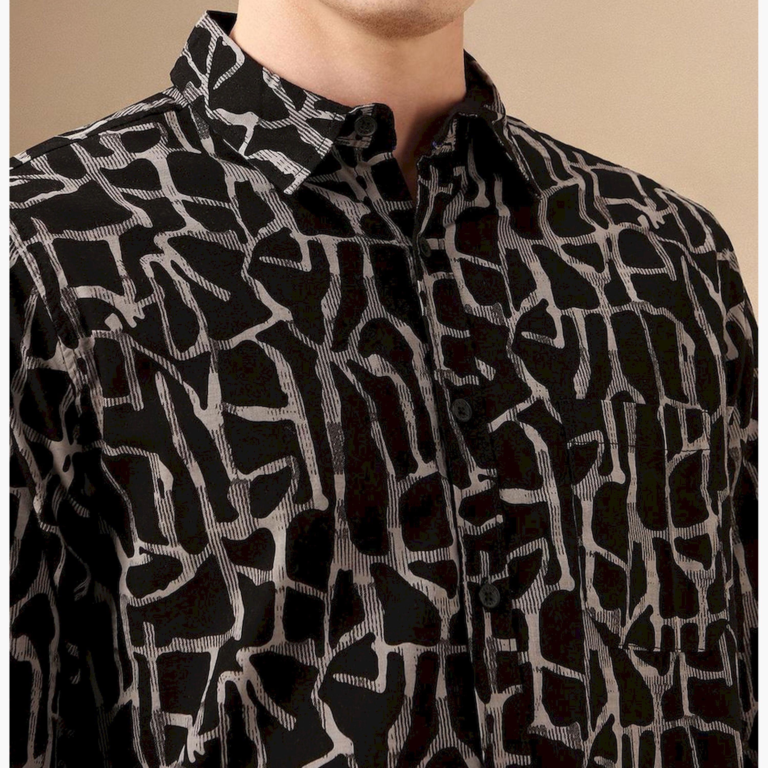 دينيس لينغو× ستايلي-  قميص أسود كاجوال من القطن المطبوع ياقة واسعة-men-clothing-shirts-image-6