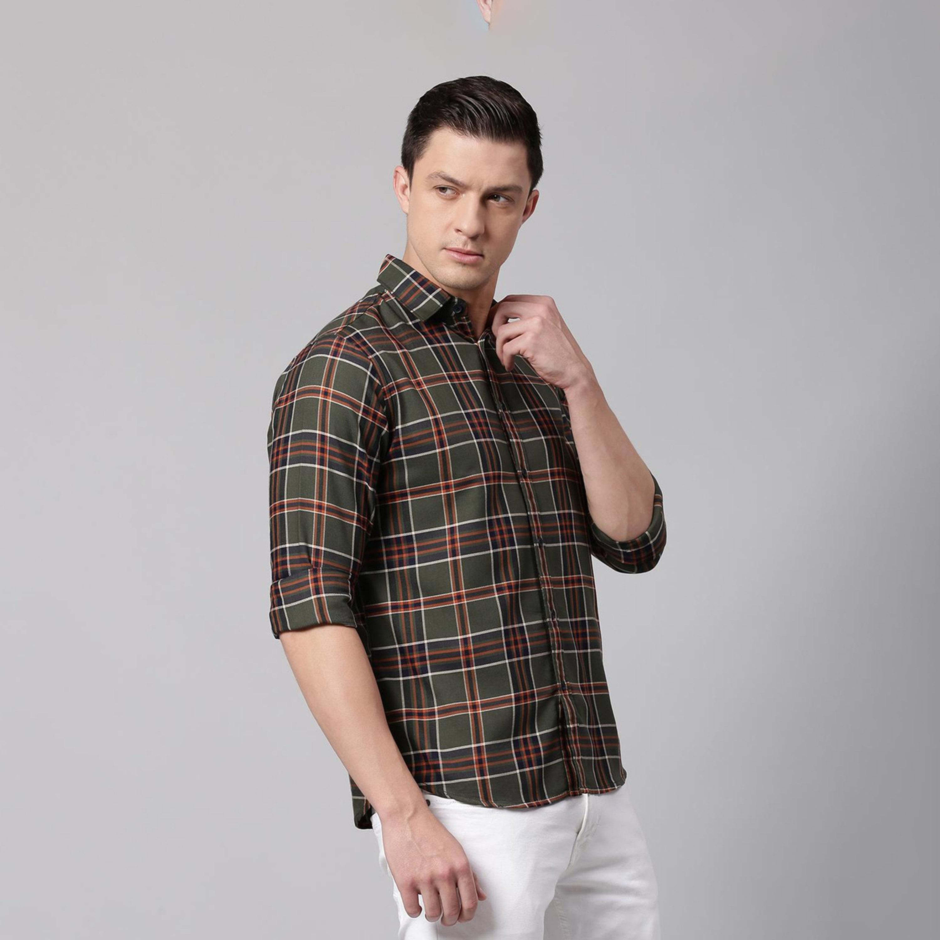 دينيس لينغو× ستايلي-  قميص كاجوال بمربعات قماش ترتان قصة ضيقة لون أخضر-men-clothing-shirts-image-7