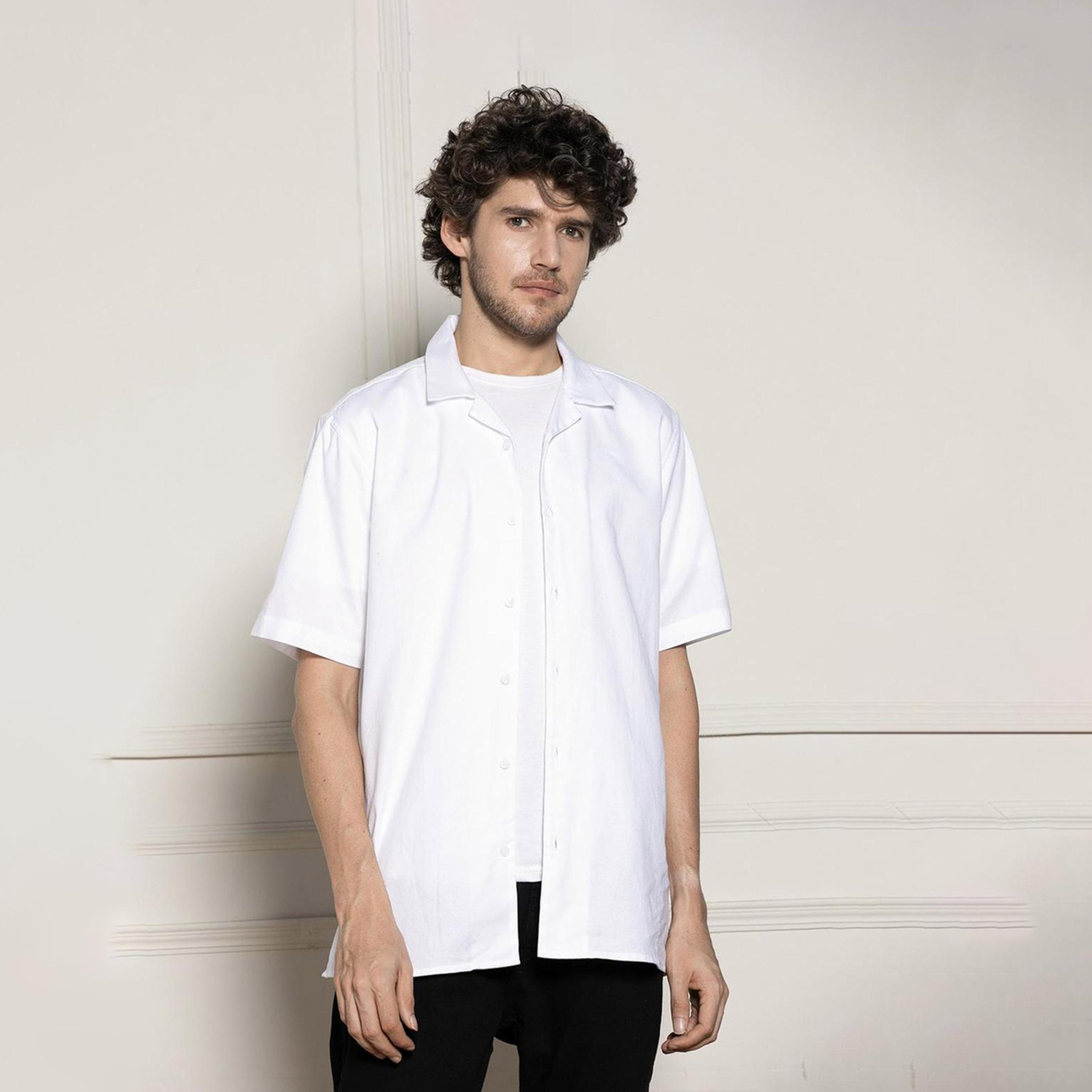 دينيس لينغو× ستايلي-  قميص أبيض ياقة واسعة وأكمام قصيرة قطن-men-clothing-shirts-image-1