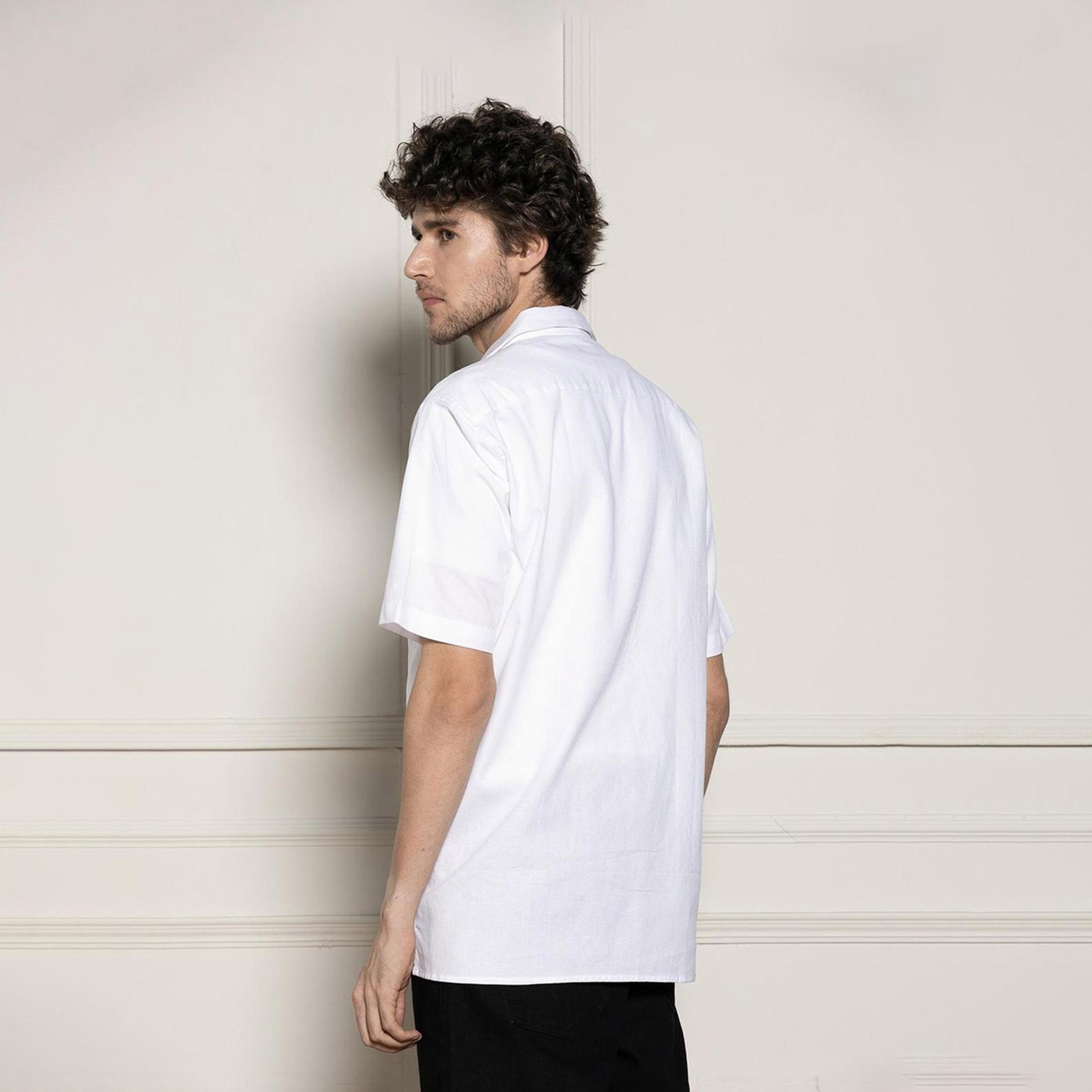 دينيس لينغو× ستايلي-  قميص أبيض ياقة واسعة وأكمام قصيرة قطن-men-clothing-shirts-image-2