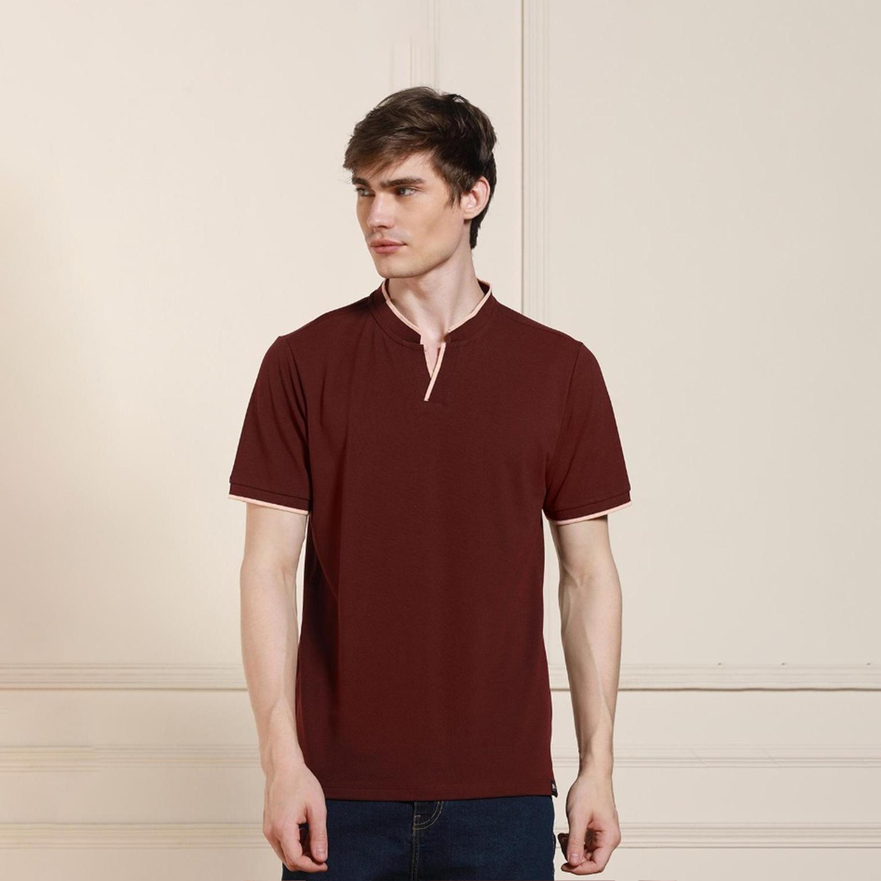 Dennis Lingo X Styli Red Mandarin Collar Short Sleeves T-shirt-men-clothing-tshirtsandpolos-tshirts-image-2