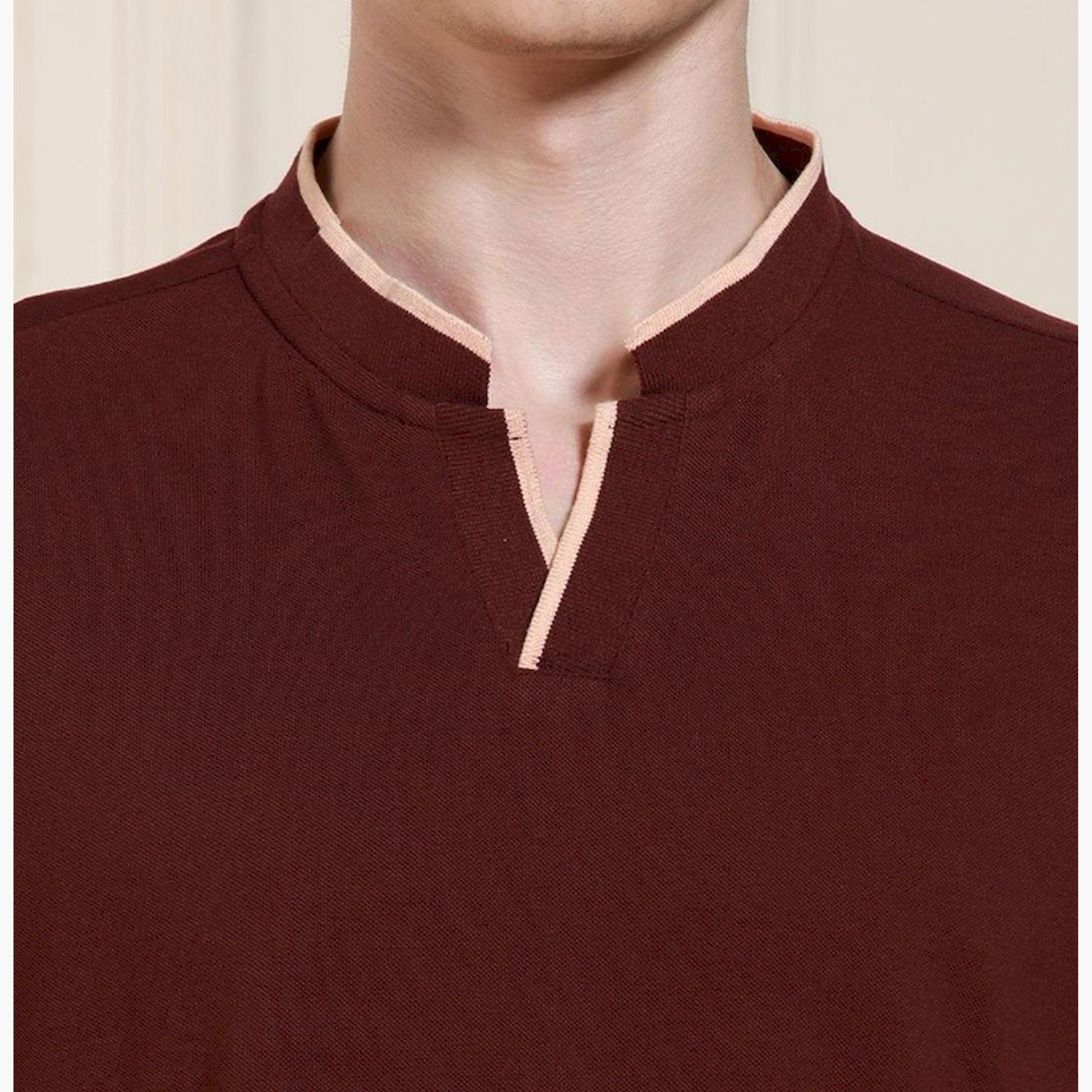 دينيس لينغو× ستايلي-  تي شيرت بأكمام قصيرة وياقة ماندارين لون أحمر-men-clothing-tshirtsandpolos-tshirts-image-5