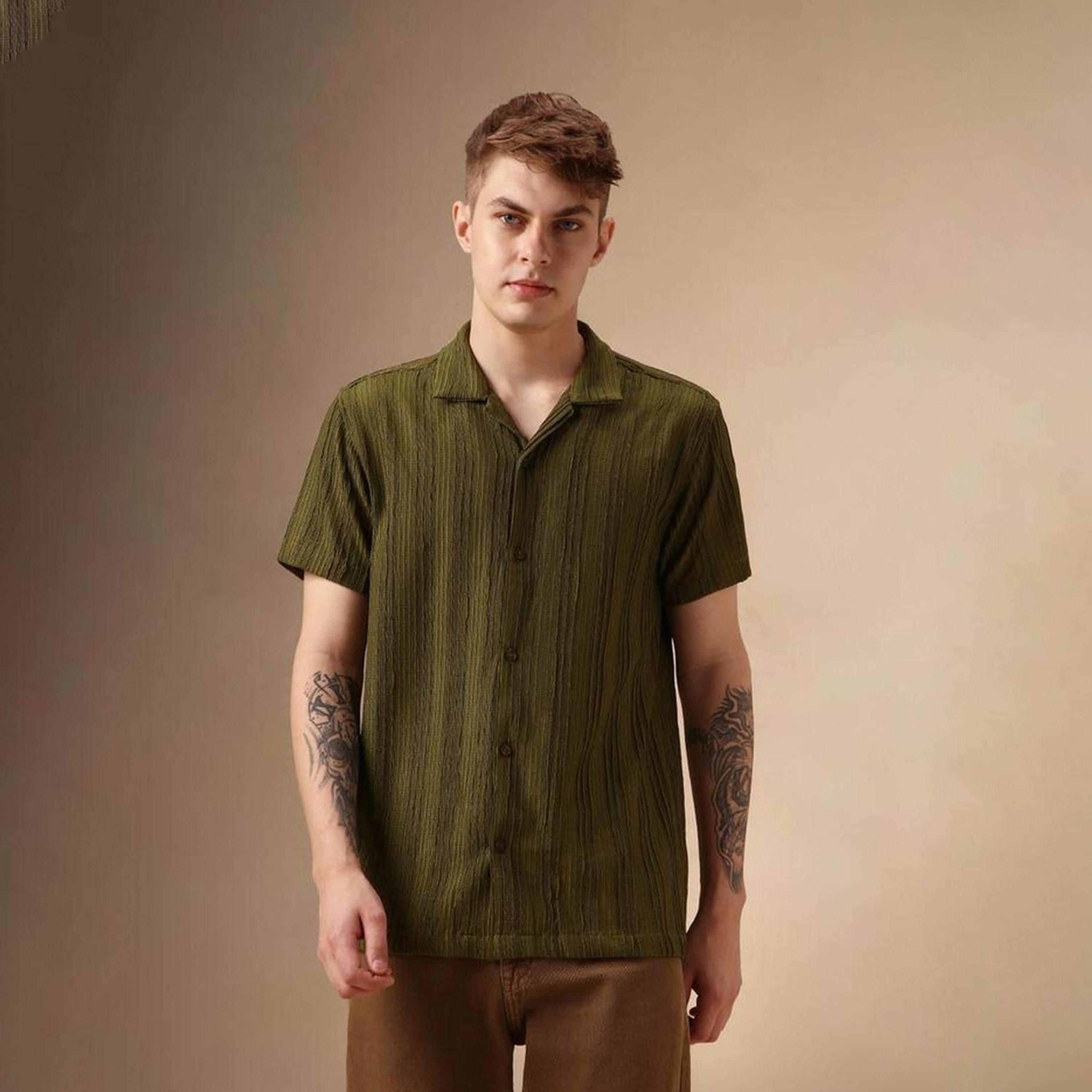 Dennis Lingo X Styli Green Smart Textured Striped Seersucker Relaxed Fit Casual Shirt-men-clothing-shirts-image-1