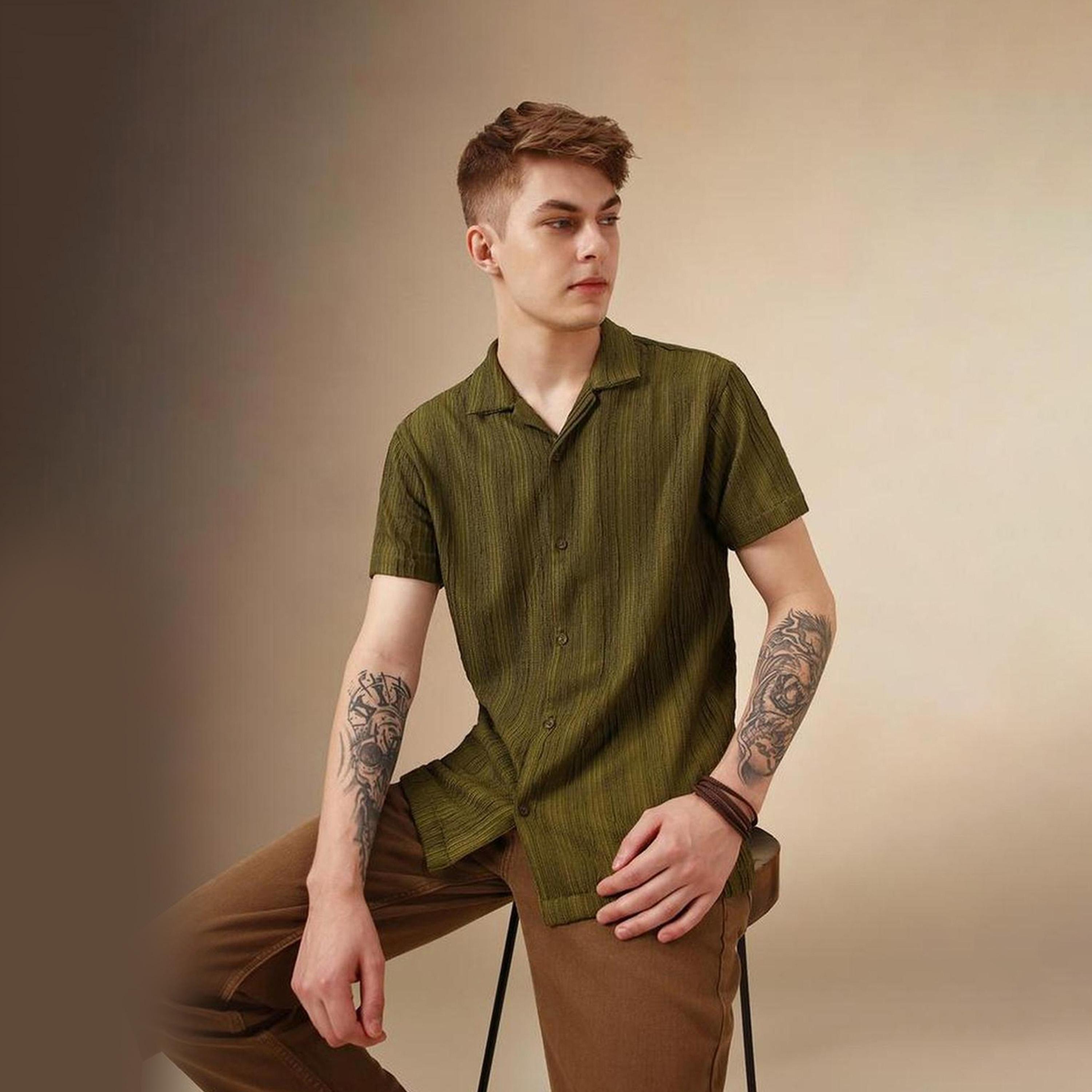 Dennis Lingo X Styli Green Smart Textured Striped Seersucker Relaxed Fit Casual Shirt-men-clothing-shirts-image-4