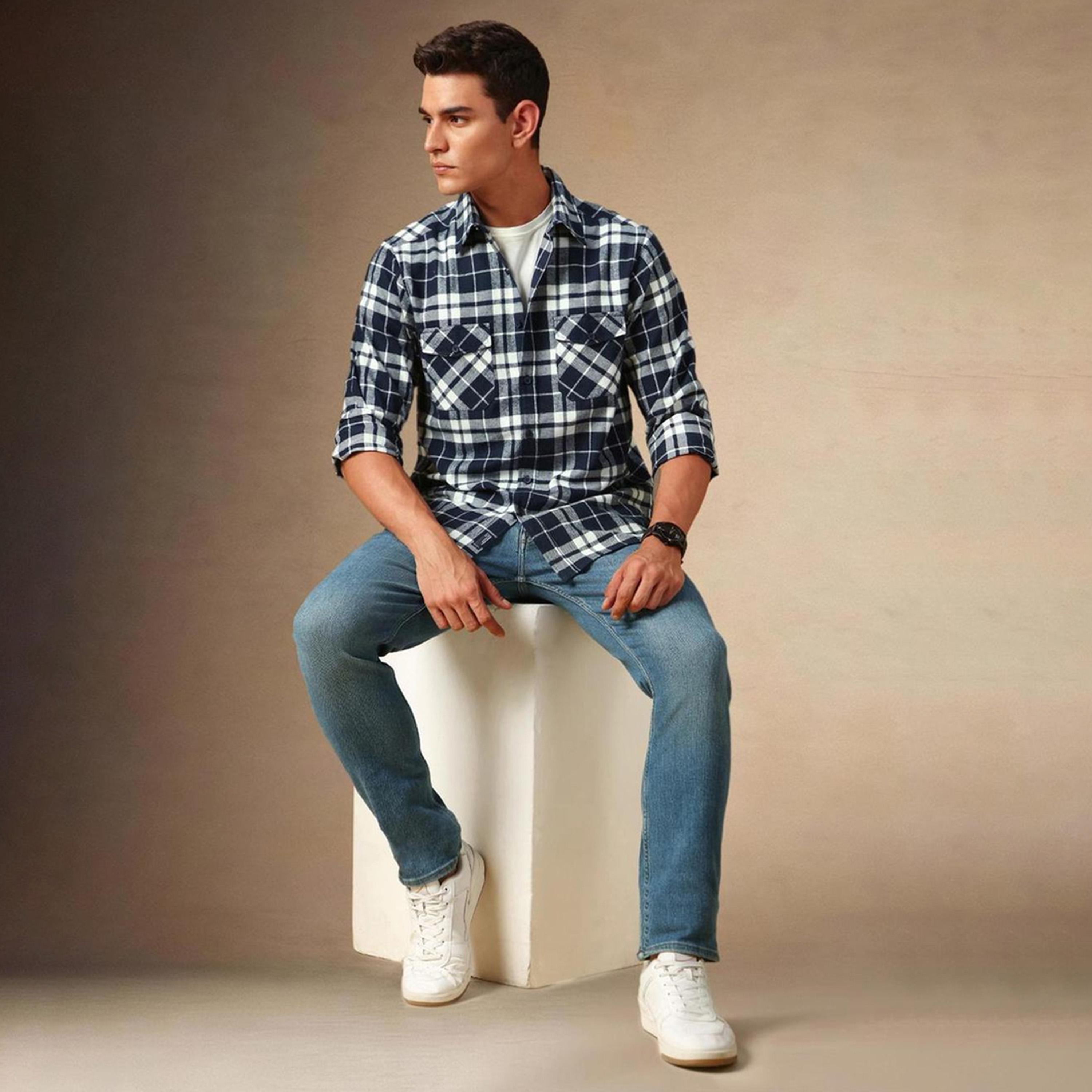 دينيس لينغو× ستايلي-  قميص كاجوال للرجال ياقة واسعة من الفانيلا مصنوع قطن ومقاس مريح-men-clothing-shirts-image-1