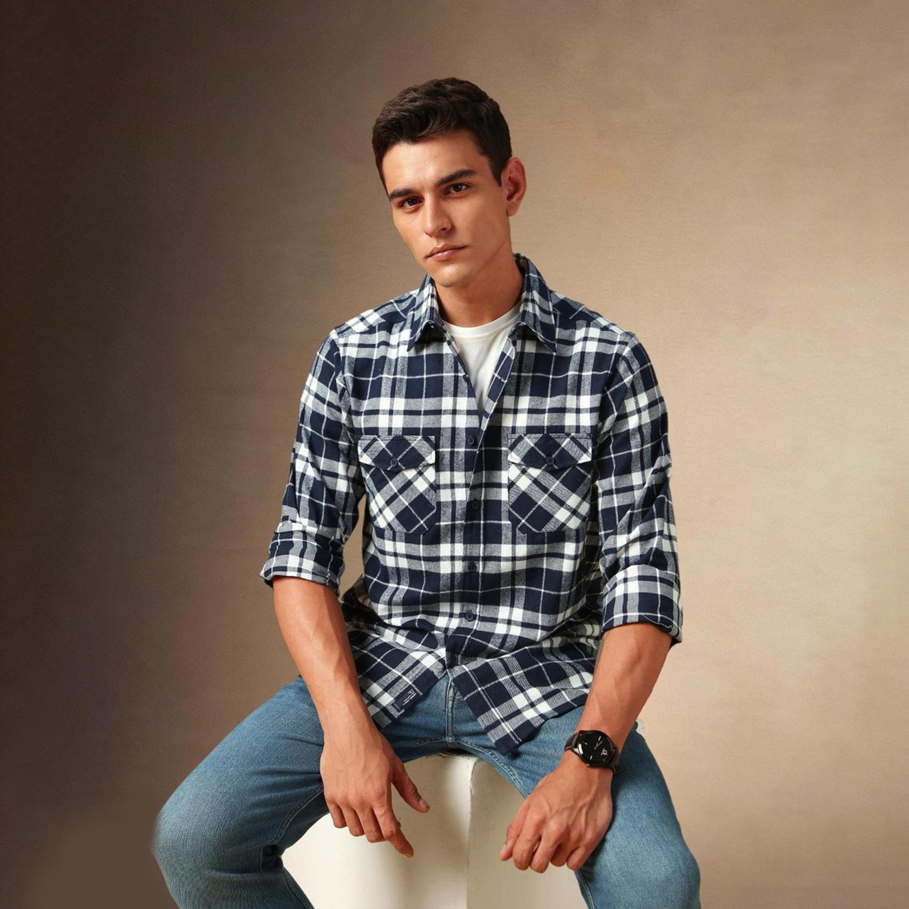 دينيس لينغو× ستايلي-  قميص كاجوال للرجال ياقة واسعة من الفانيلا مصنوع قطن ومقاس مريح-men-clothing-shirts-image-3