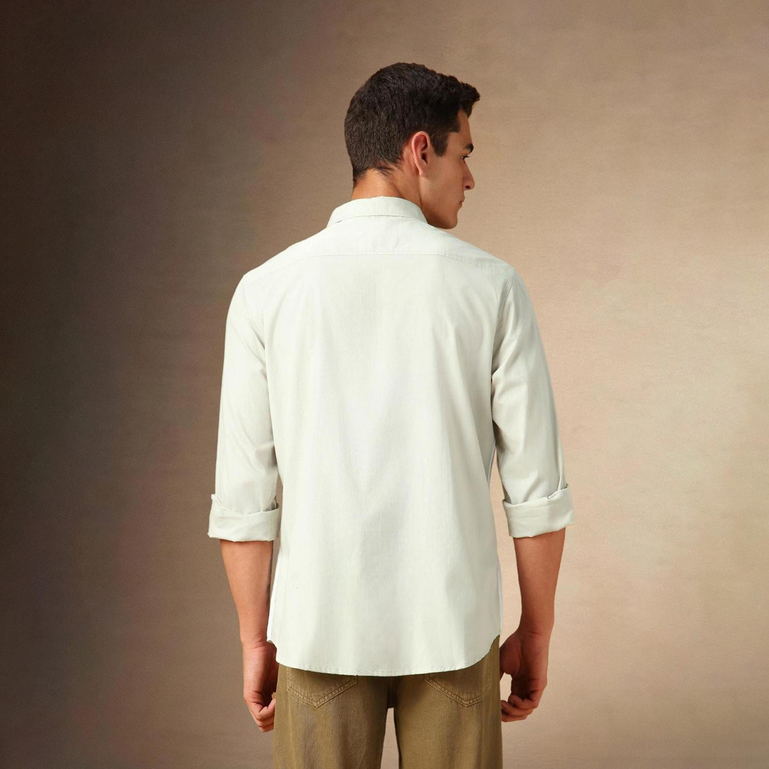 دينيس لينغو× ستايلي-  قميص كاجوال بياقة واسعة باللون البيج-men-clothing-shirts-image-2