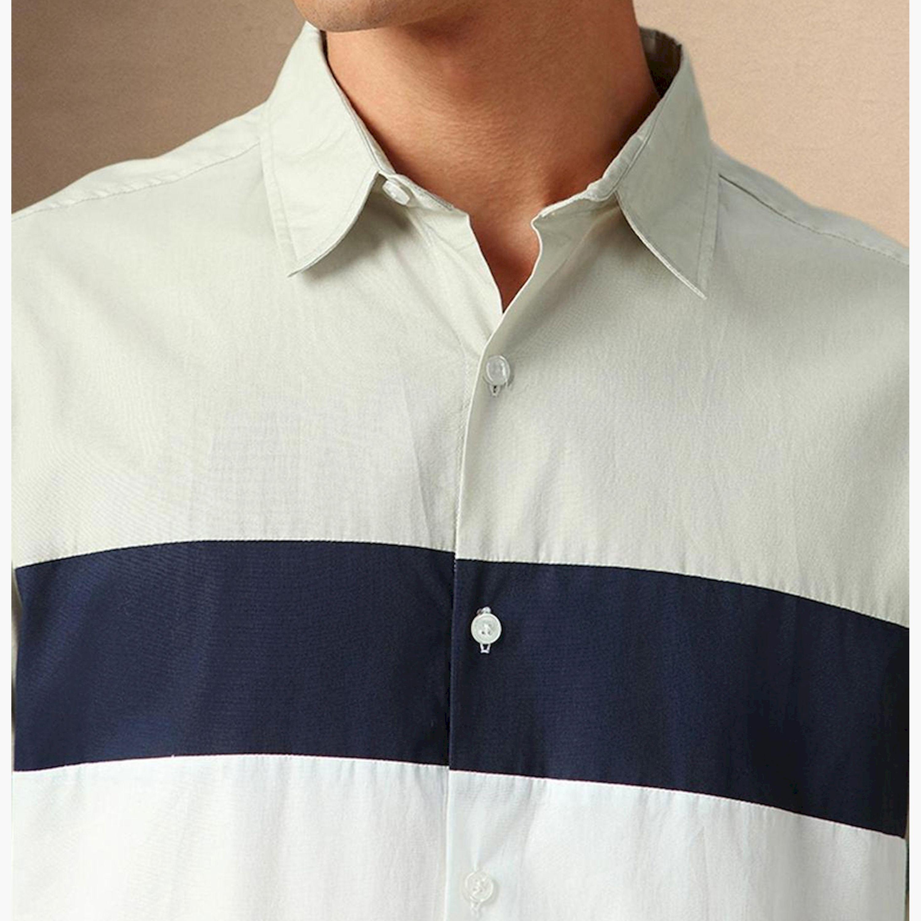 دينيس لينغو× ستايلي-  قميص كاجوال بياقة واسعة باللون البيج-men-clothing-shirts-image-5